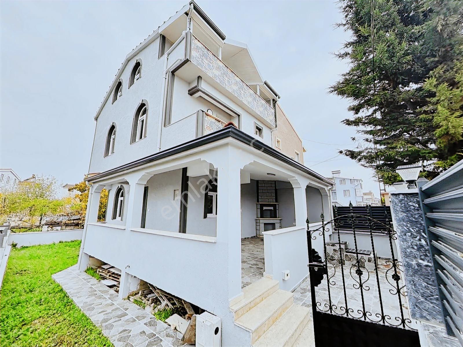 ꧂çok Güzel Konumda 4+1 Geniş Odalı Sağlam Villa ꧂ - Görsel 21