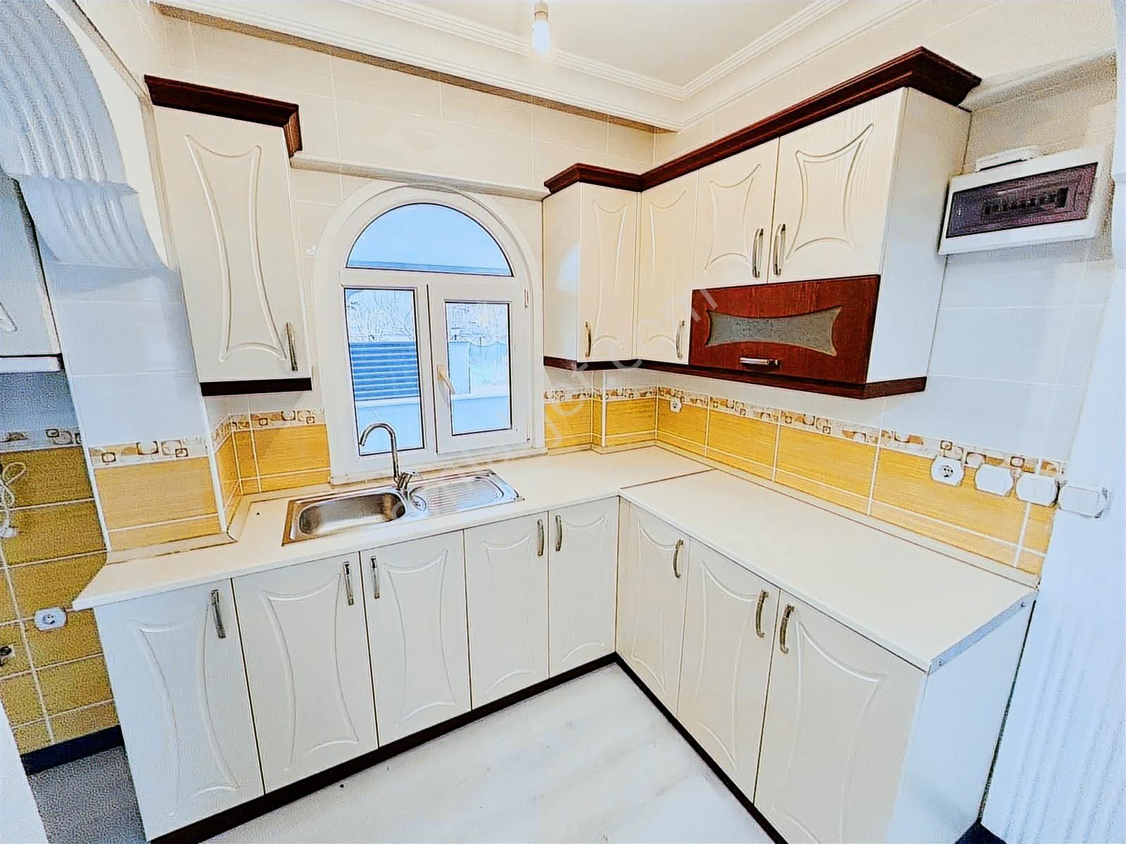 ꧂çok Güzel Konumda 4+1 Geniş Odalı Sağlam Villa ꧂ - Görsel 28