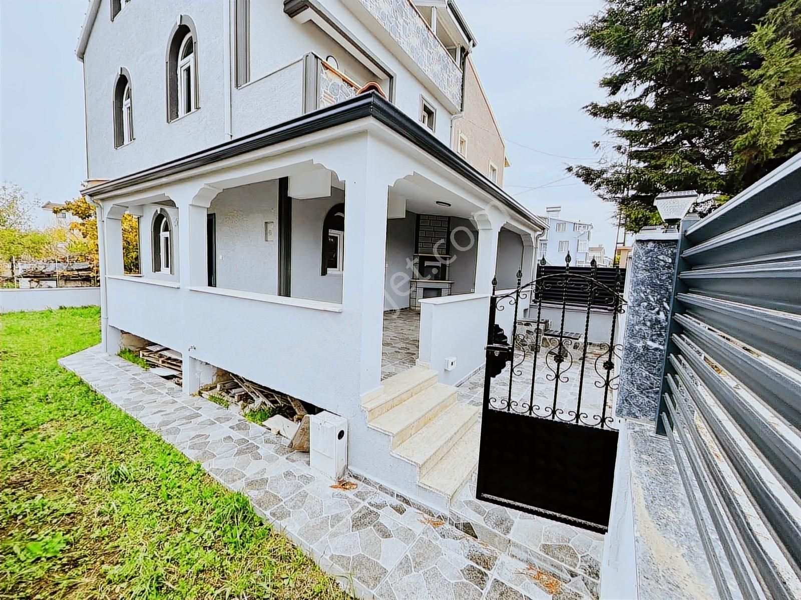 ꧂çok Güzel Konumda 4+1 Geniş Odalı Sağlam Villa ꧂ - Görsel 25