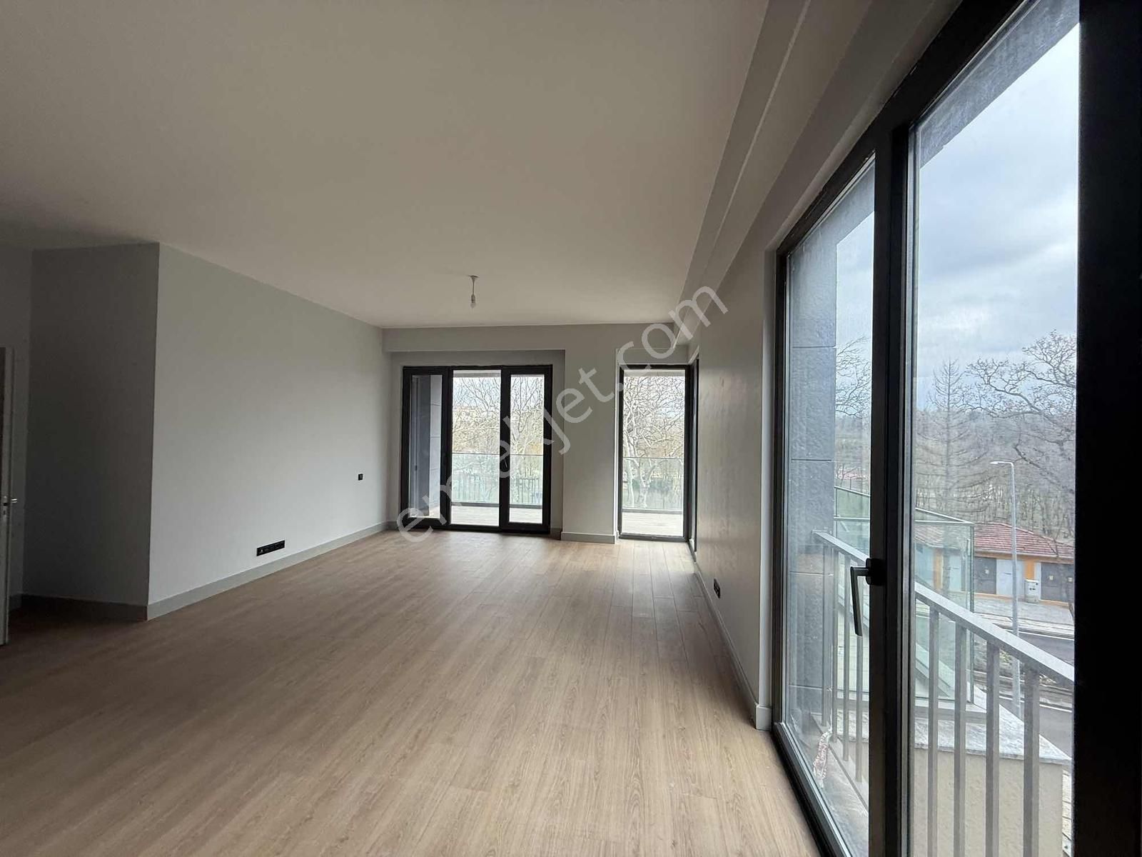 Çınarköy /koru Cephe /cadde Üstü /en Büyük Tip 4+1 / Satılık - Görsel 5