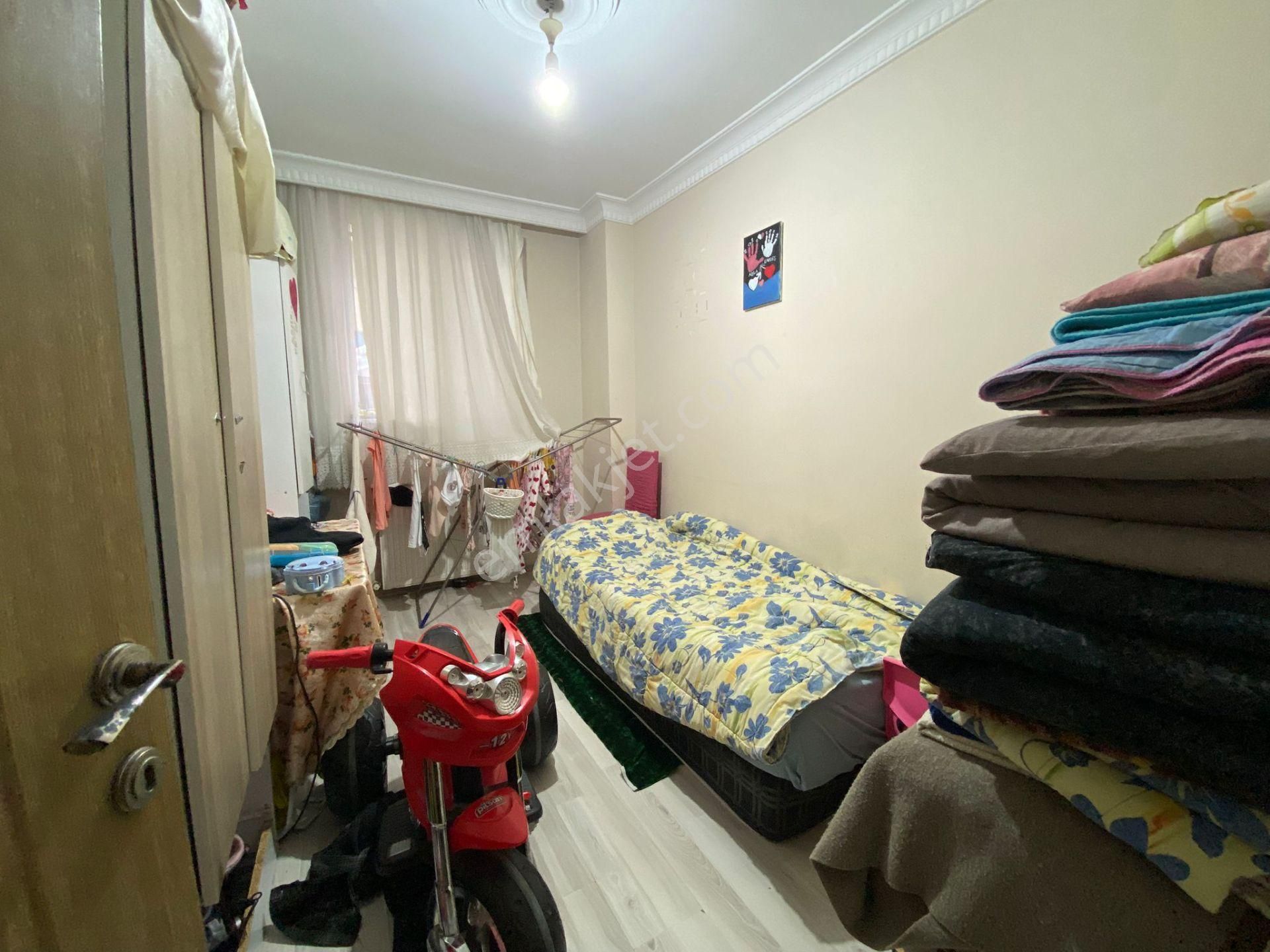 Tutar Emlak'tan Metro-metrobüs Yakını İskanlı 2+1 Bahçe Katı - Görsel 13