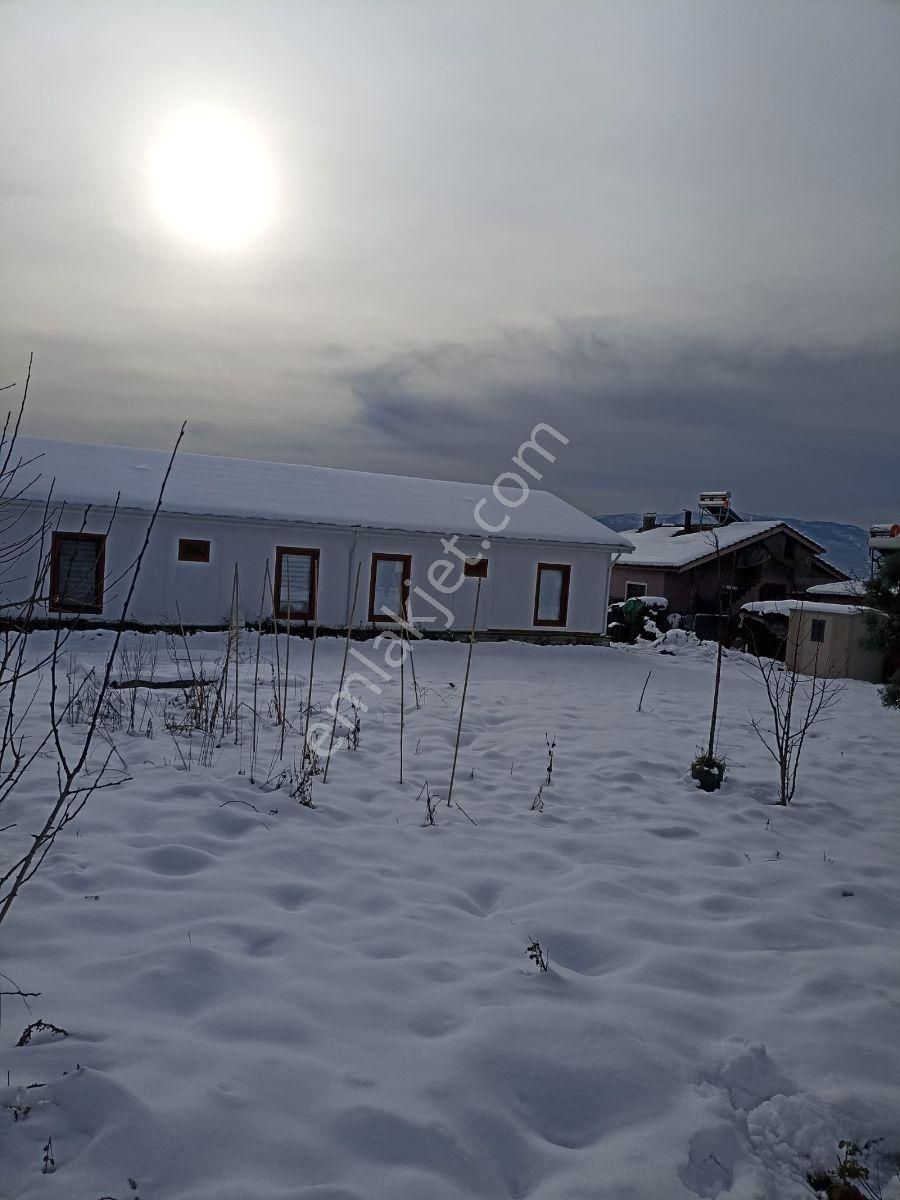 İzmit'e 20 Dakika, 4 Dönüm Bahçeli, Manzaralı Müstakil Yaşam