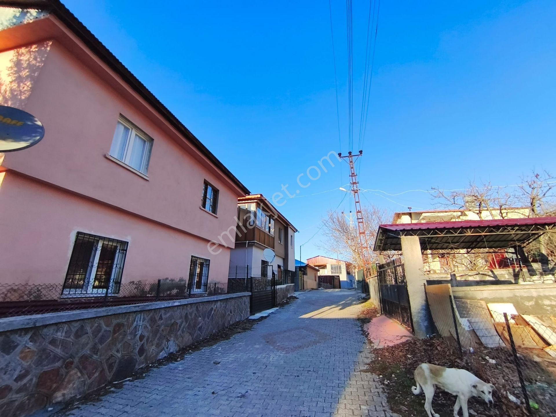 Kar Emlaktan Akçatekir Üçolukta 290 M2 Çevre Duvarı Yapılmış Satılık Arsa - Görsel 15