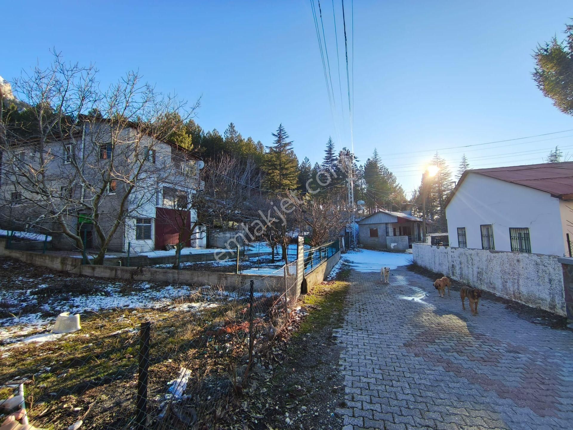Kar Emlaktan Akçatekir Üçolukta 290 M2 Çevre Duvarı Yapılmış Satılık Arsa - Görsel 3