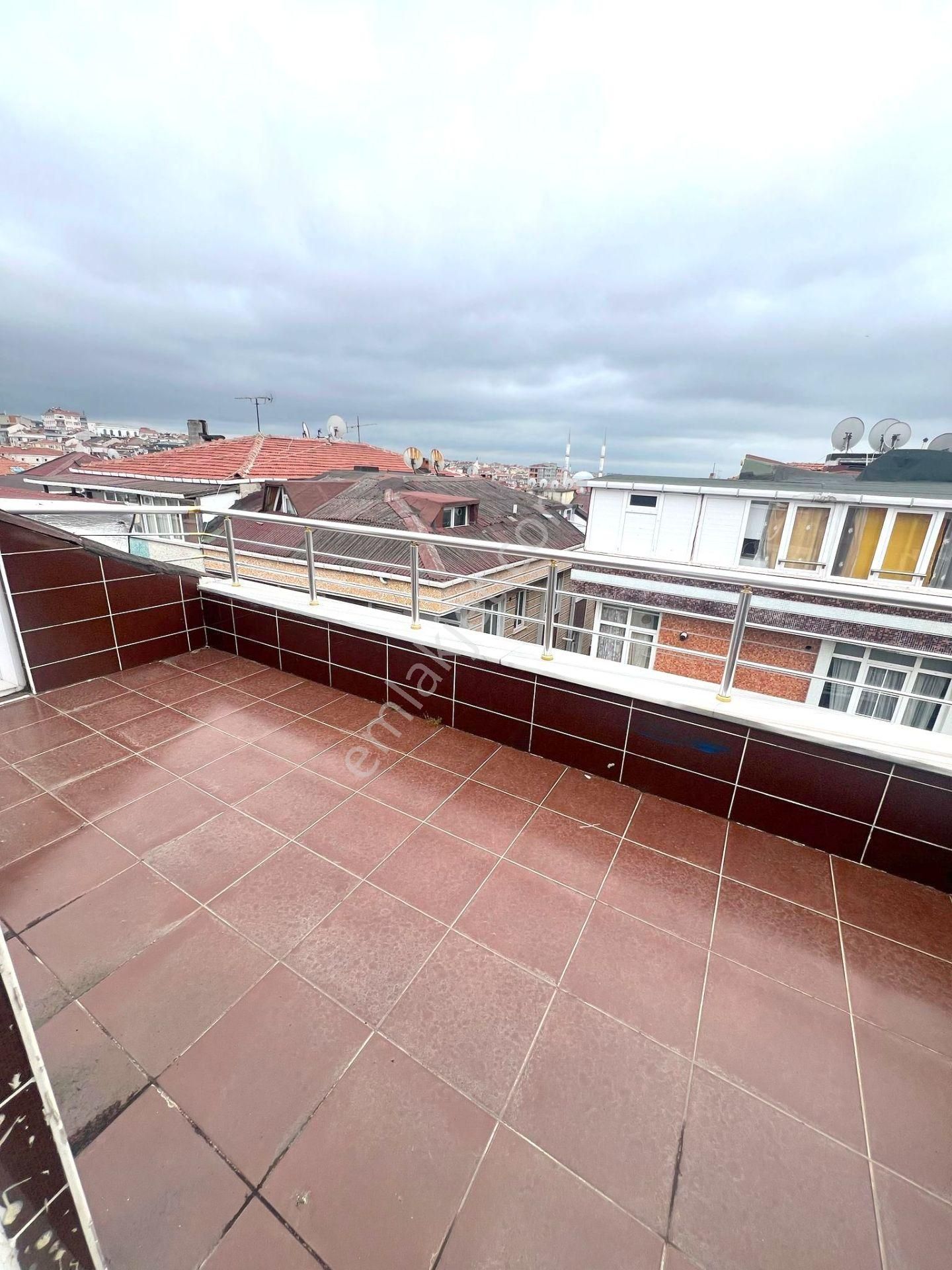 Tutardan Çakmak Durağı Yakını 3+1 140 M2 15 Yıllık Dublex Daire - Görsel 32