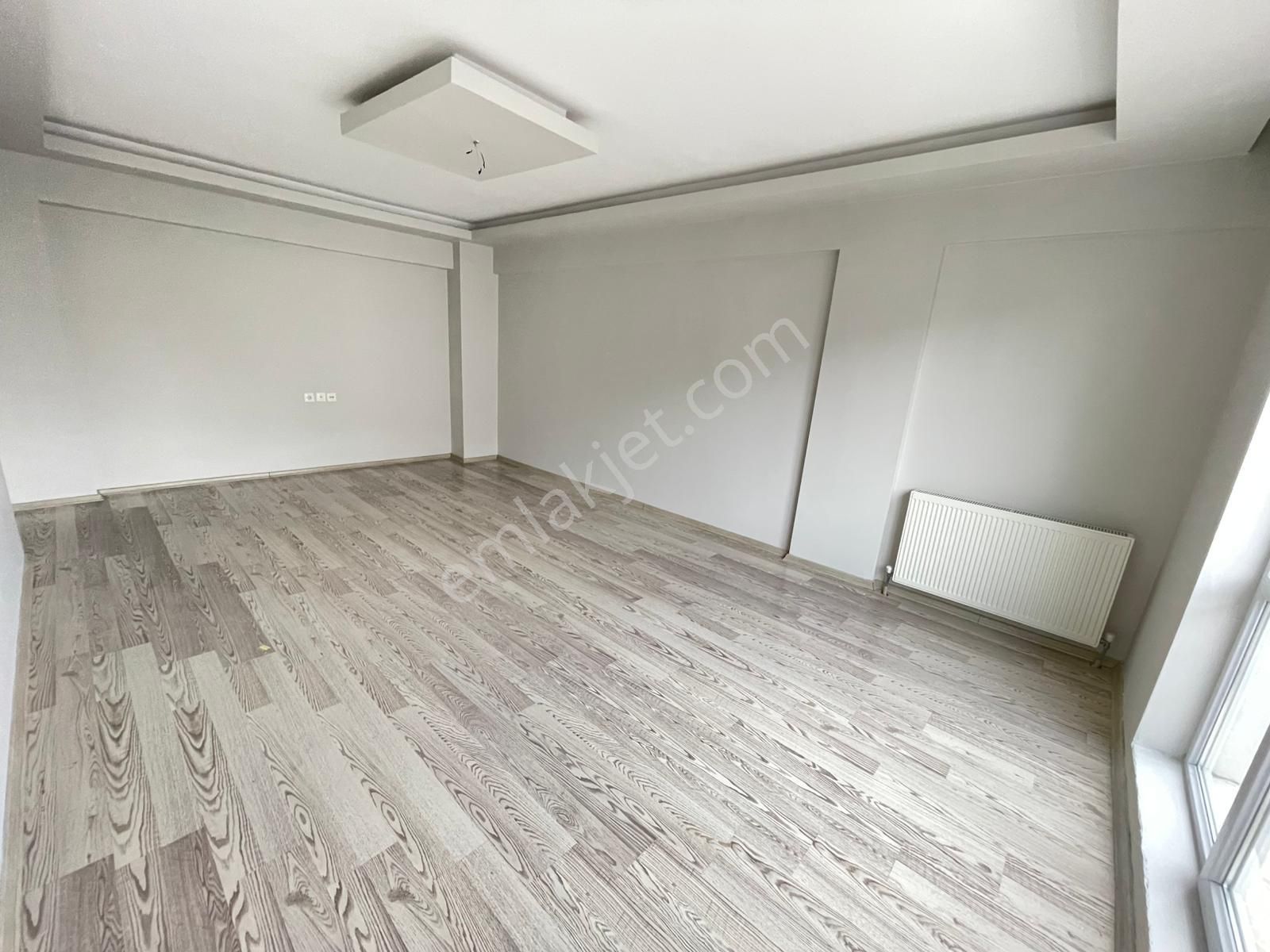 Yükseltepe'de Masrafsız & İçi Yapılı Ara Katta 3+1 Kiralık Daire - Görsel 15