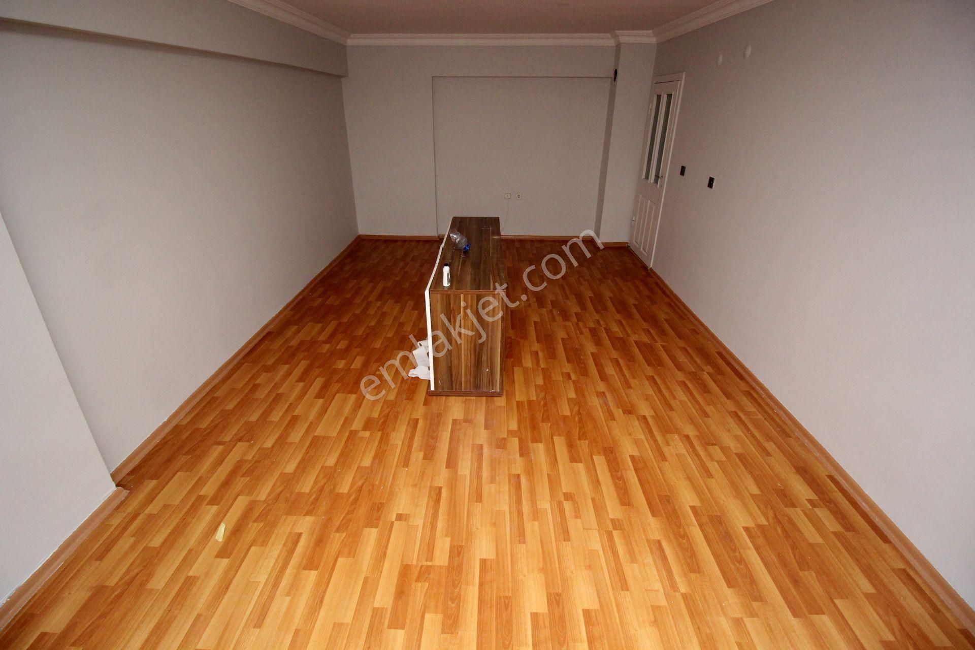 Emre Emlaktan Elvankent'te 14.cd Yanı Arakatta 3+1 Kiralık Daire - Görsel 8