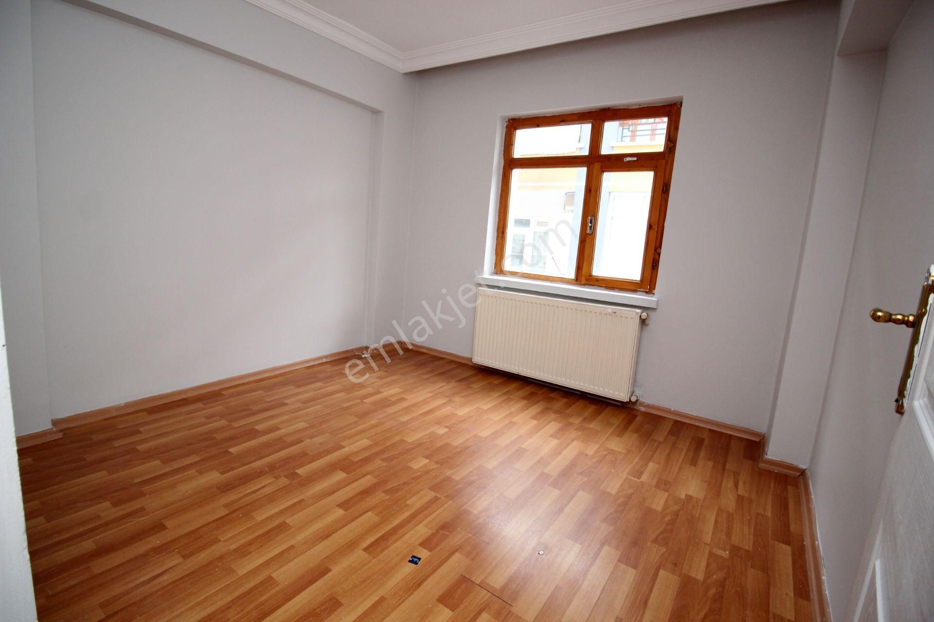 Emre Emlaktan Elvankent'te 14.cd Yanı Arakatta 3+1 Kiralık Daire - Görsel 15