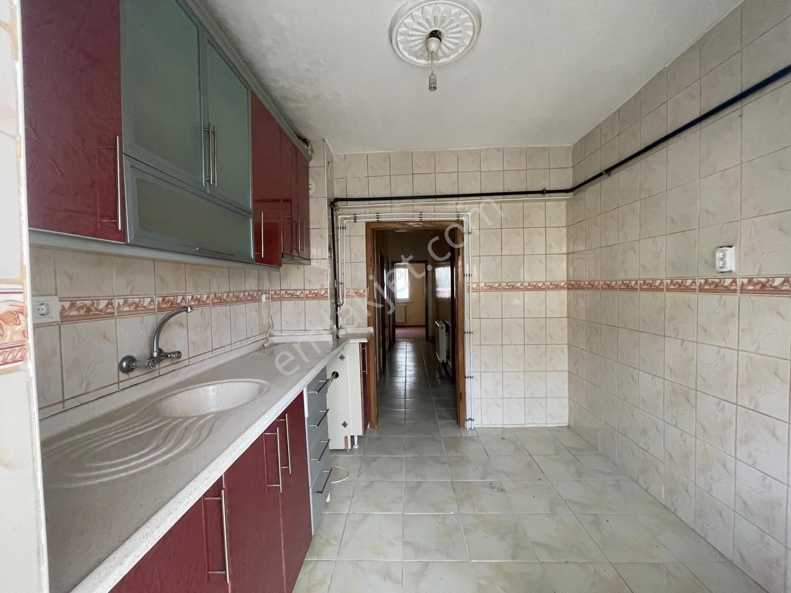 Mç Emlak'tan Malazgirt Mahallesin'de 3+1 Satılık Daire