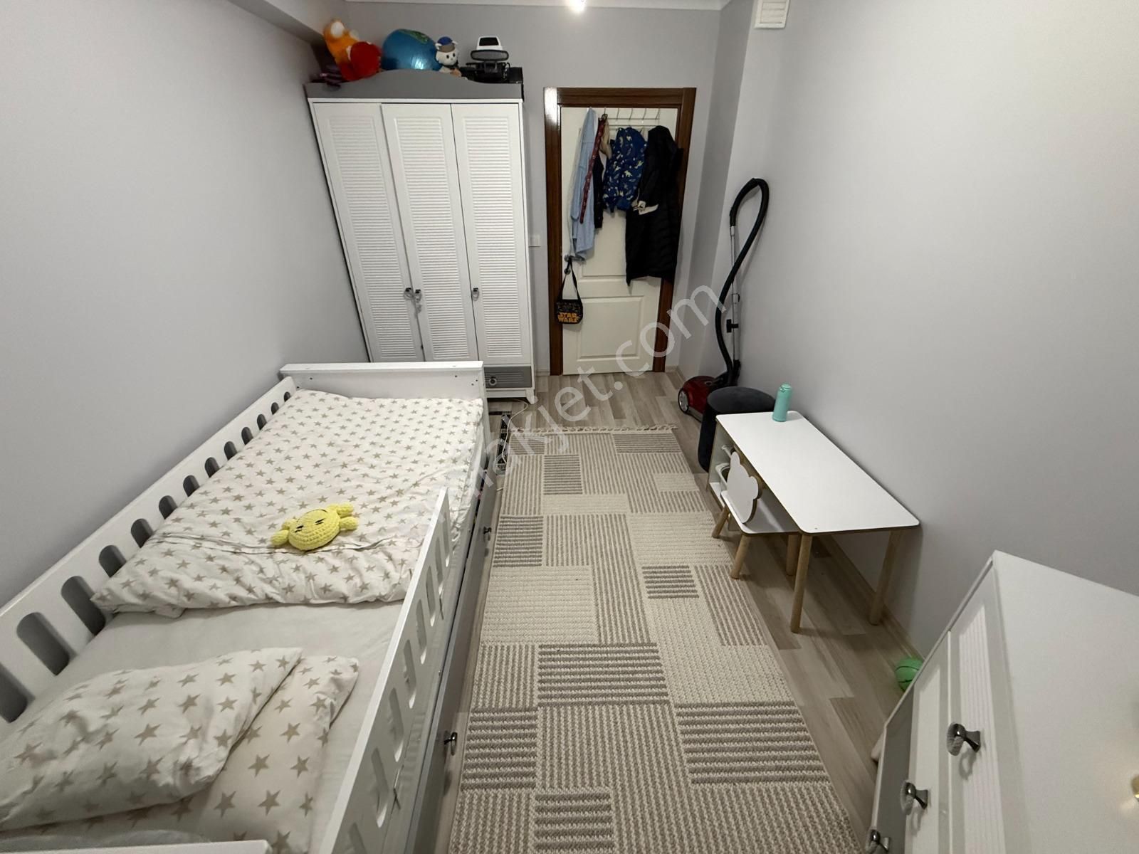 Keçiörende Ara Kat 3+1 Kilerli Ebeveyn Banyolu Lüks Daire - Görsel 25