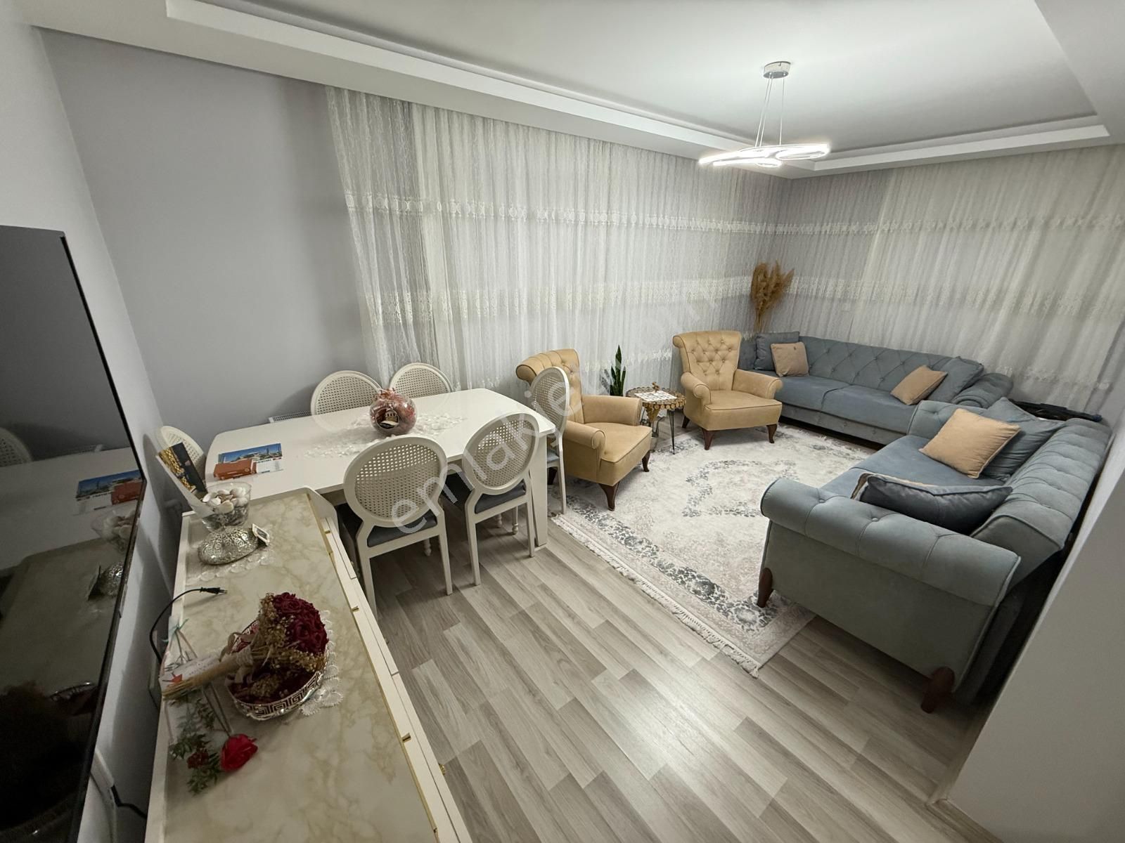 Keçiörende Ara Kat 3+1 Kilerli Ebeveyn Banyolu Lüks Daire - Görsel 8