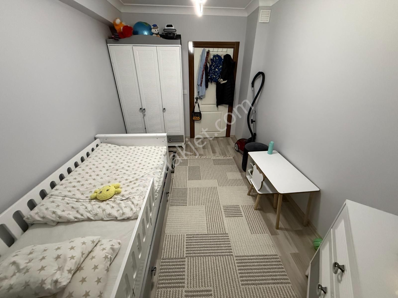 Keçiörende Ara Kat 3+1 Kilerli Ebeveyn Banyolu Lüks Daire - Görsel 26