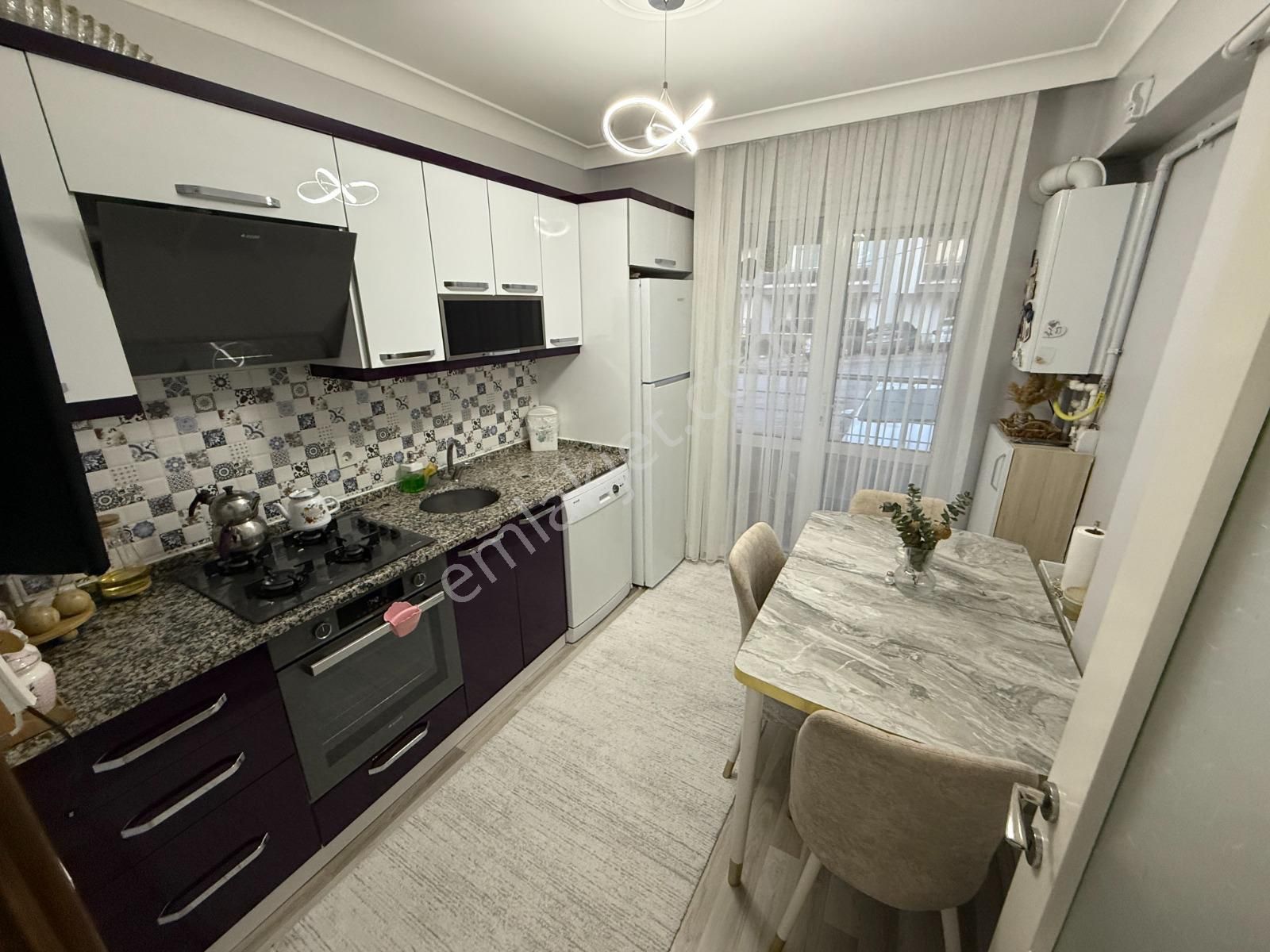 Keçiörende Ara Kat 3+1 Kilerli Ebeveyn Banyolu Lüks Daire - Görsel 3