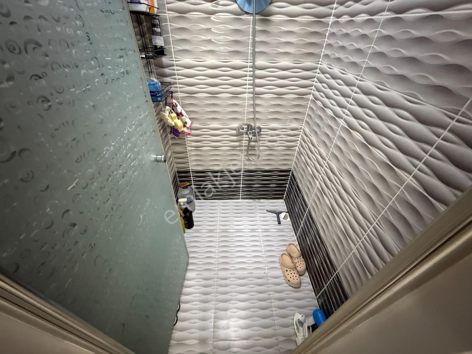 Keçiörende Ara Kat 3+1 Kilerli Ebeveyn Banyolu Lüks Daire - Görsel 35