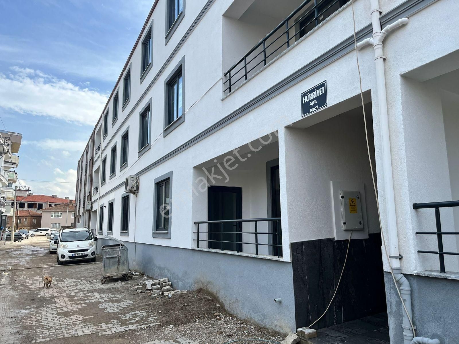 Gömeç'te Satılık Doğalgazlı Asansörlü Daire