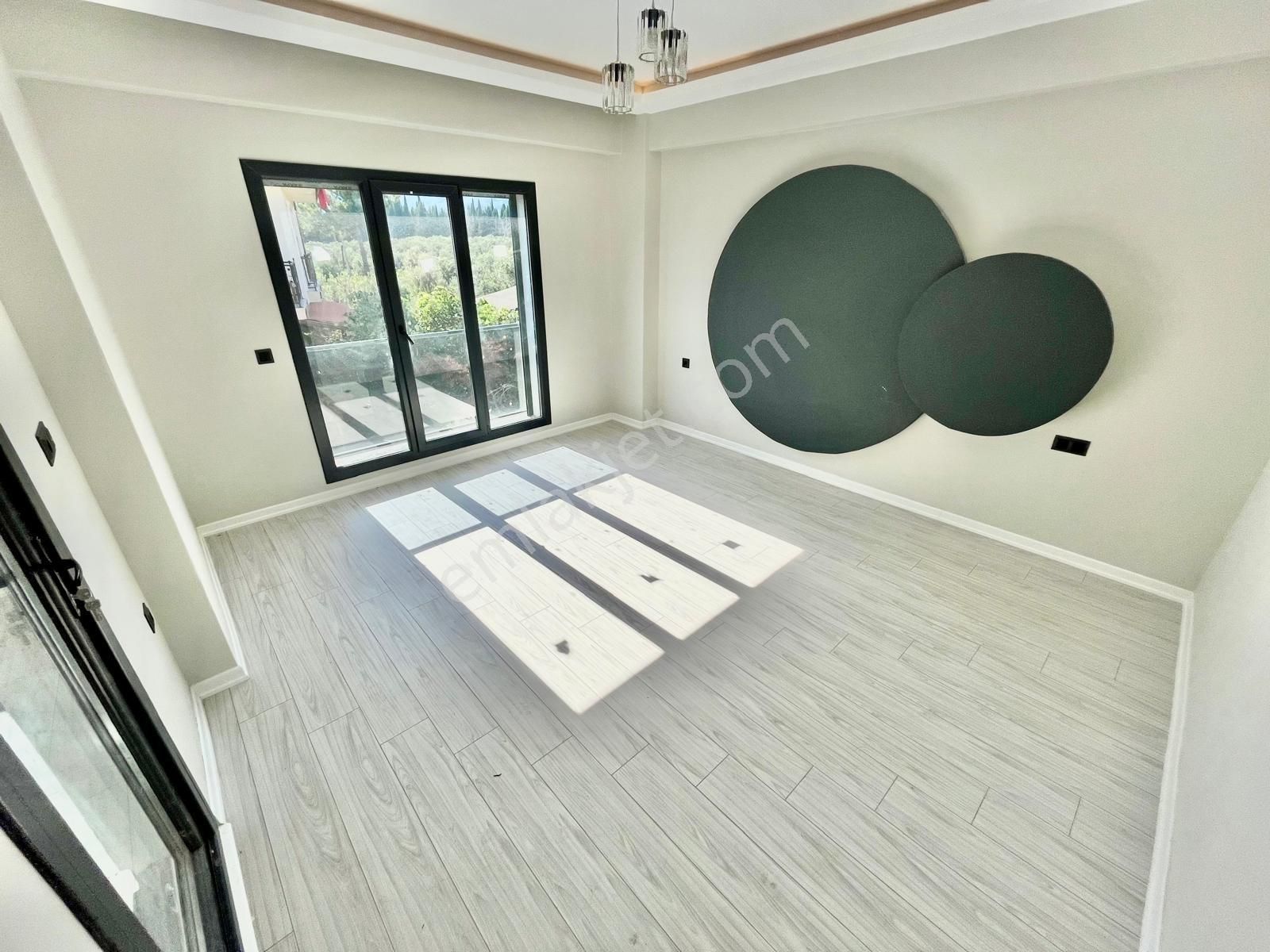 Gümüşden Kızılkeçilde Yüzme Havuzlu Kazdağlarına Komşu 4+1 Villa - Görsel 17