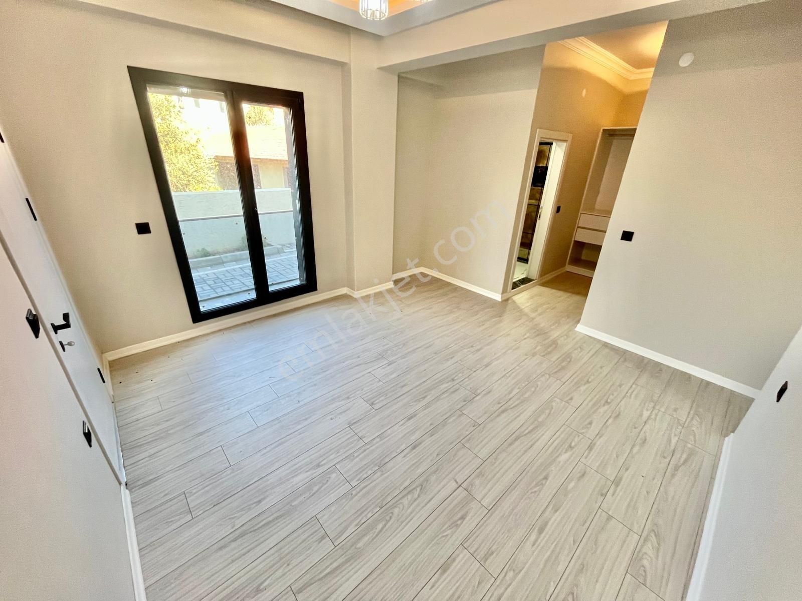 Gümüşden Kızılkeçilde Yüzme Havuzlu Kazdağlarına Komşu 4+1 Villa - Görsel 2