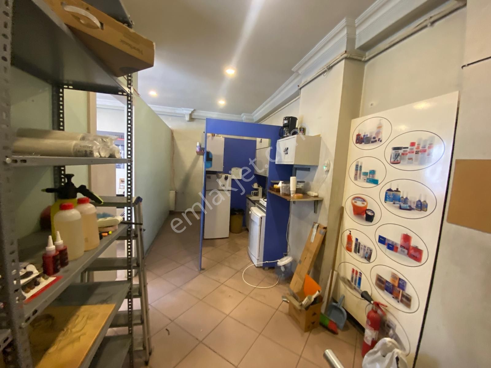 Güzelyalı Sahil Yolunda Araç Girebilen Çift Katlı Kiralık Dükkan - Görsel 10