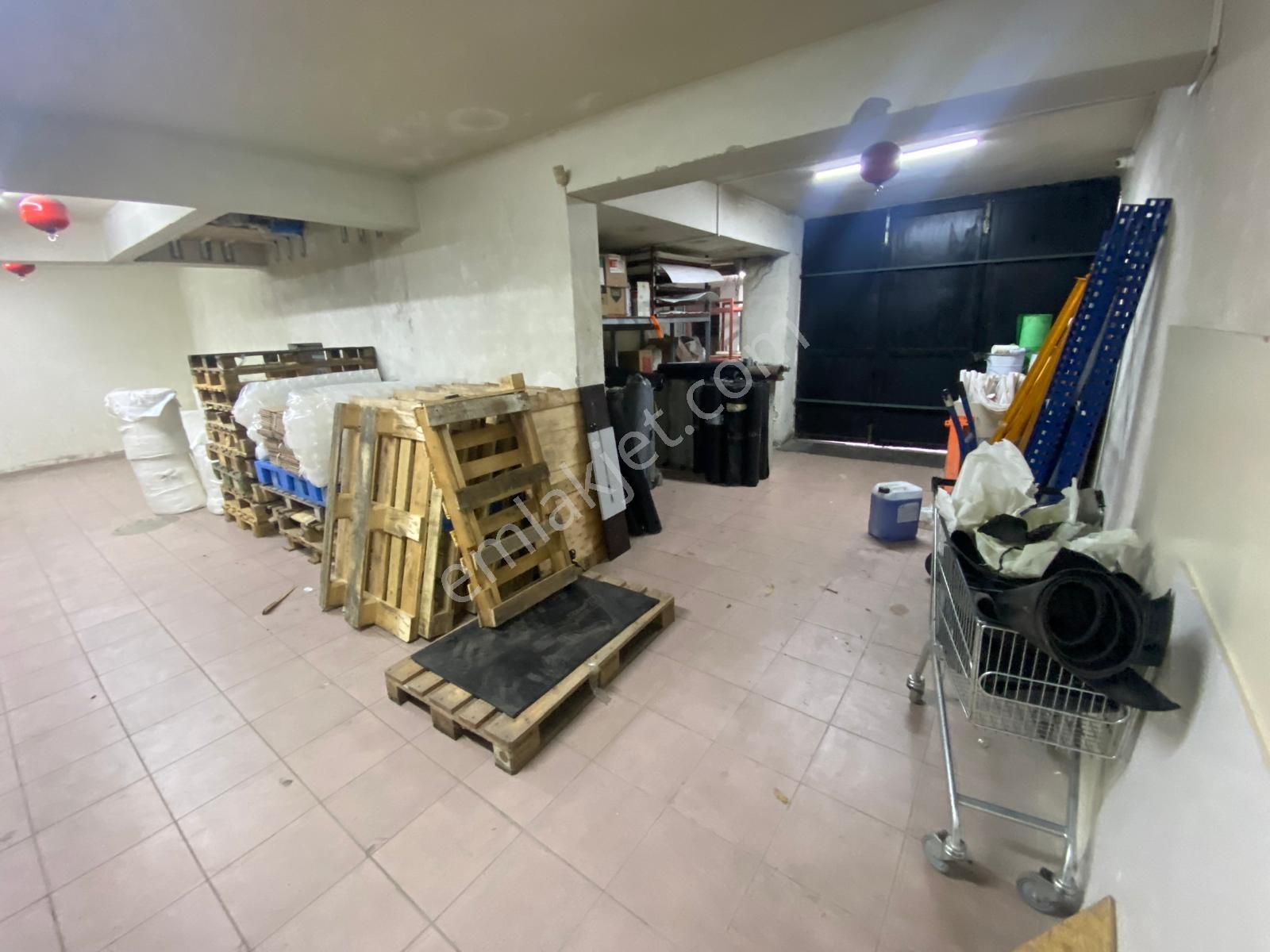 Güzelyalı Sahil Yolunda Araç Girebilen Çift Katlı Kiralık Dükkan - Görsel 11