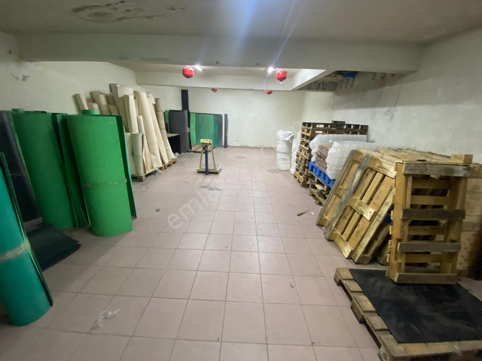 Güzelyalı Sahil Yolunda Araç Girebilen Çift Katlı Kiralık Dükkan - Görsel 14