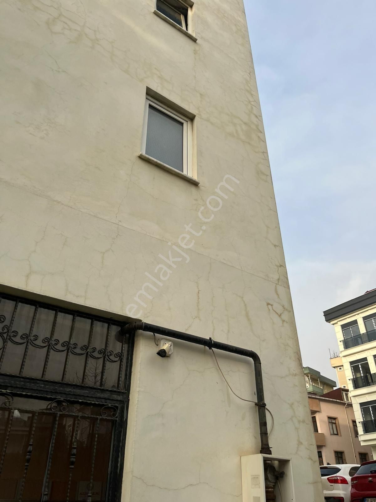 Güzelyalı Sahil Yolunda Araç Girebilen Çift Katlı Kiralık Dükkan - Görsel 22