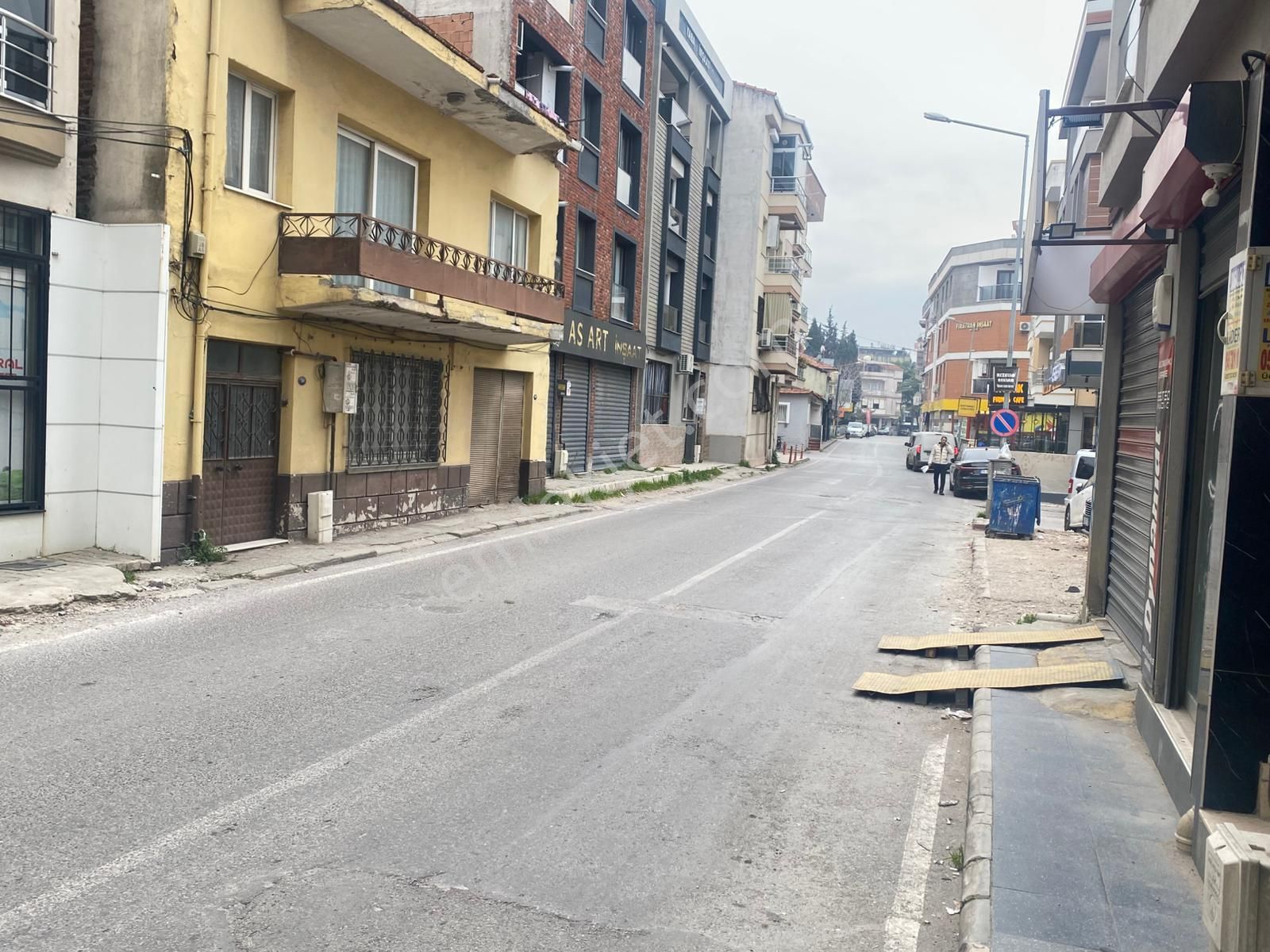 Buca Şirinyer Hürriyet Mah.de Namık Kemal Cadesi Üzerinde 150m2+250m2 Depolu Kiralık Dükkan - Görsel 32