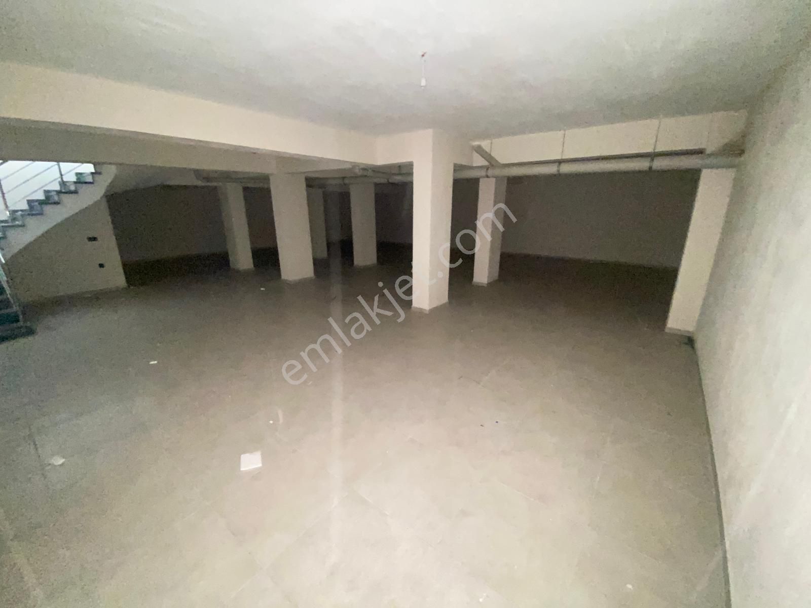 Buca Şirinyer Hürriyet Mah.de Namık Kemal Cadesi Üzerinde 150m2+250m2 Depolu Kiralık Dükkan - Görsel 21