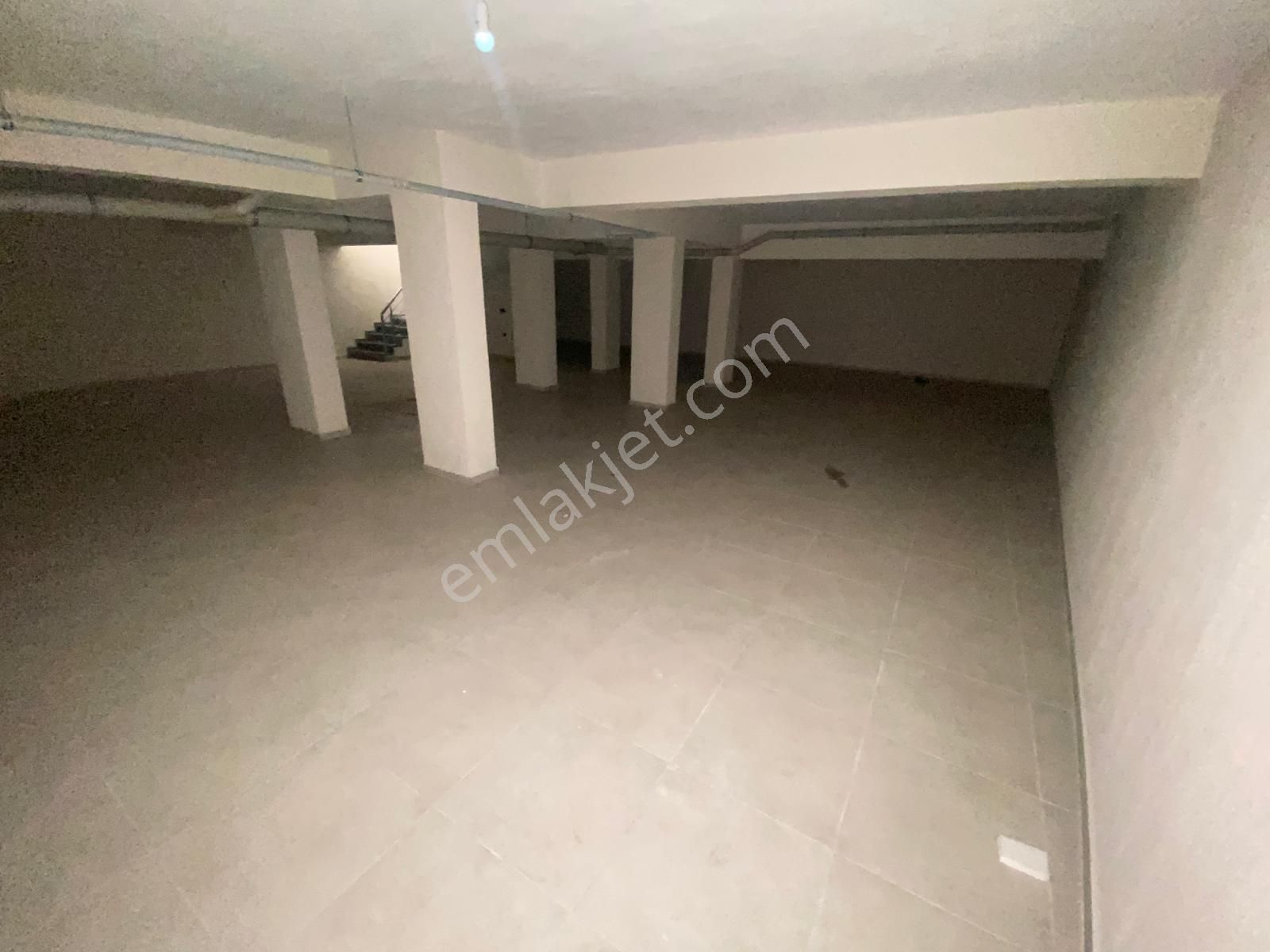 Buca Şirinyer Hürriyet Mah.de Namık Kemal Cadesi Üzerinde 150m2+250m2 Depolu Kiralık Dükkan - Görsel 23