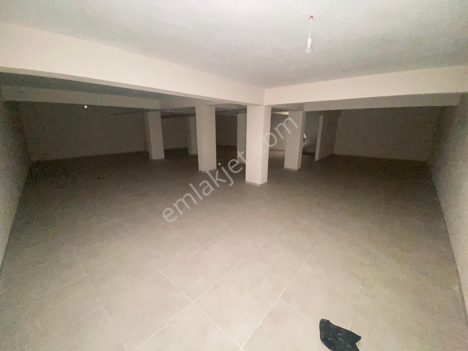 Buca Şirinyer Hürriyet Mah.de Namık Kemal Cadesi Üzerinde 150m2+250m2 Depolu Kiralık Dükkan - Görsel 14