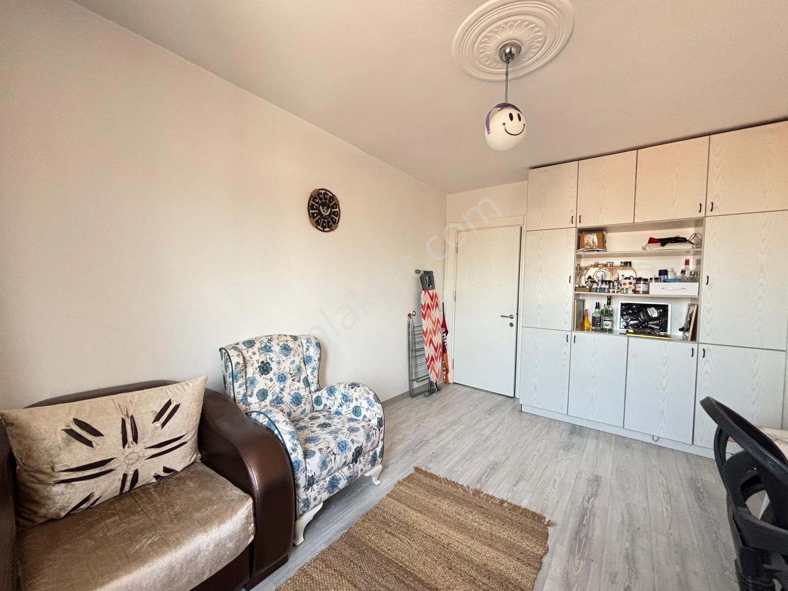 Demirler'den Cadde Üzerinde Satılık Teraslı 2+1 Daire - Görsel 20