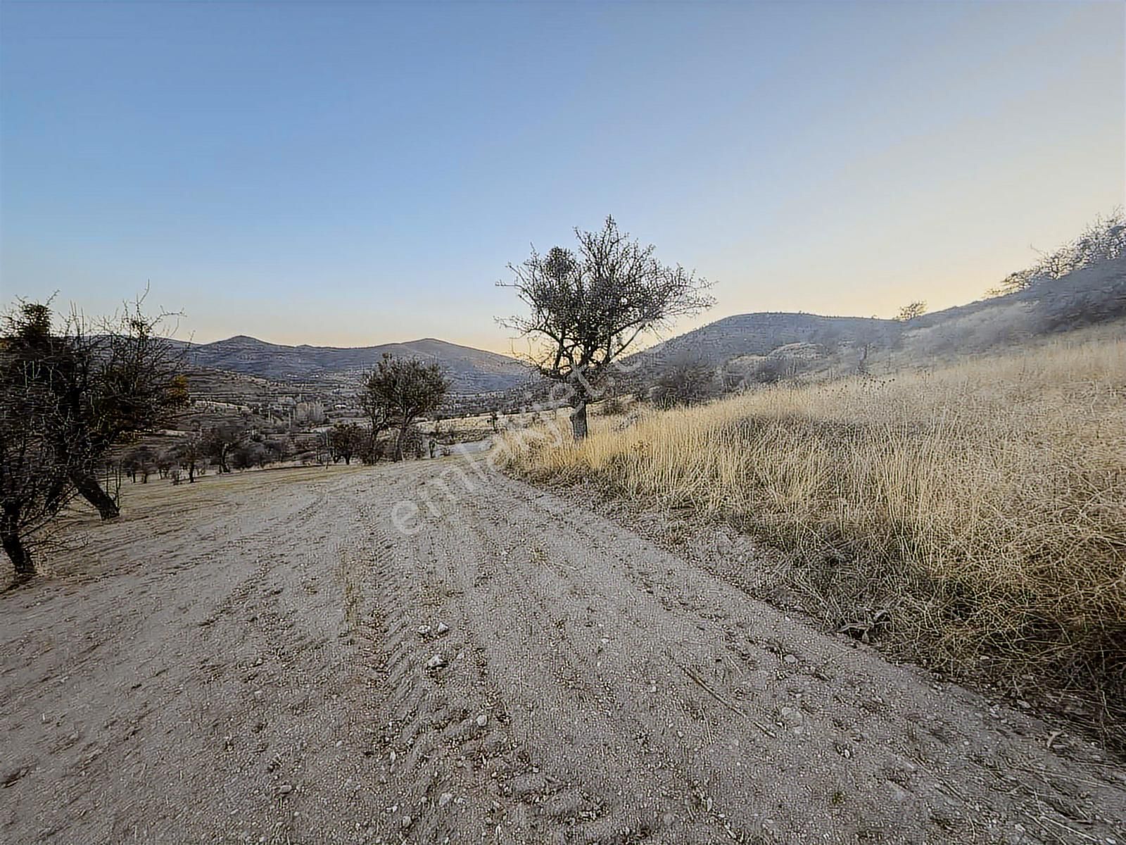 Aftonkarahisar Büyük Kalecık Kocatepe De Satılık Arazi - Görsel 33
