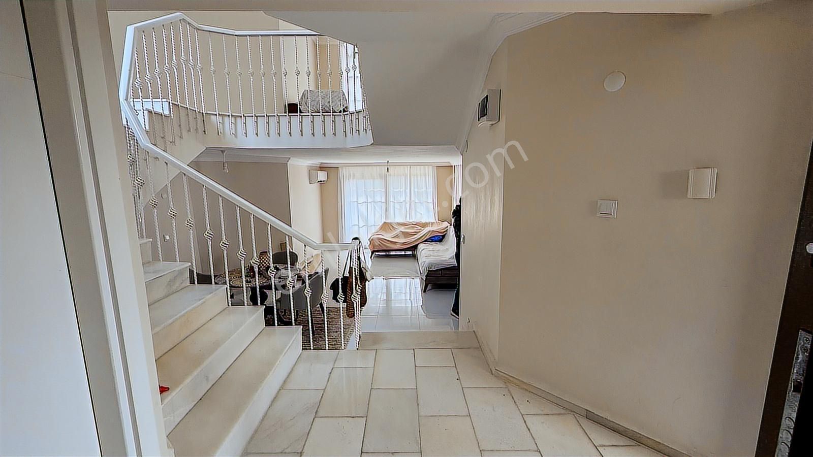 Lara Kent Sitesinde 334 M² Arsalı Tripleks Villa - Görsel 13