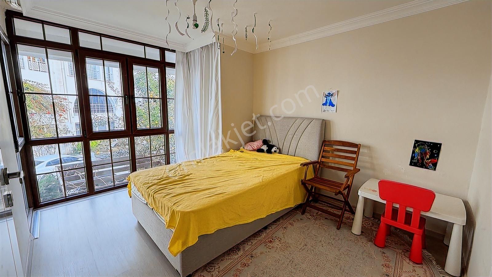 Lara Kent Sitesinde 334 M² Arsalı Tripleks Villa - Görsel 14