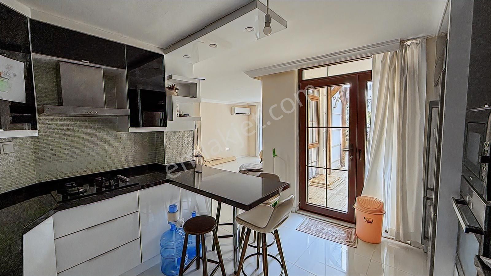 Lara Kent Sitesinde 334 M² Arsalı Tripleks Villa - Görsel 18