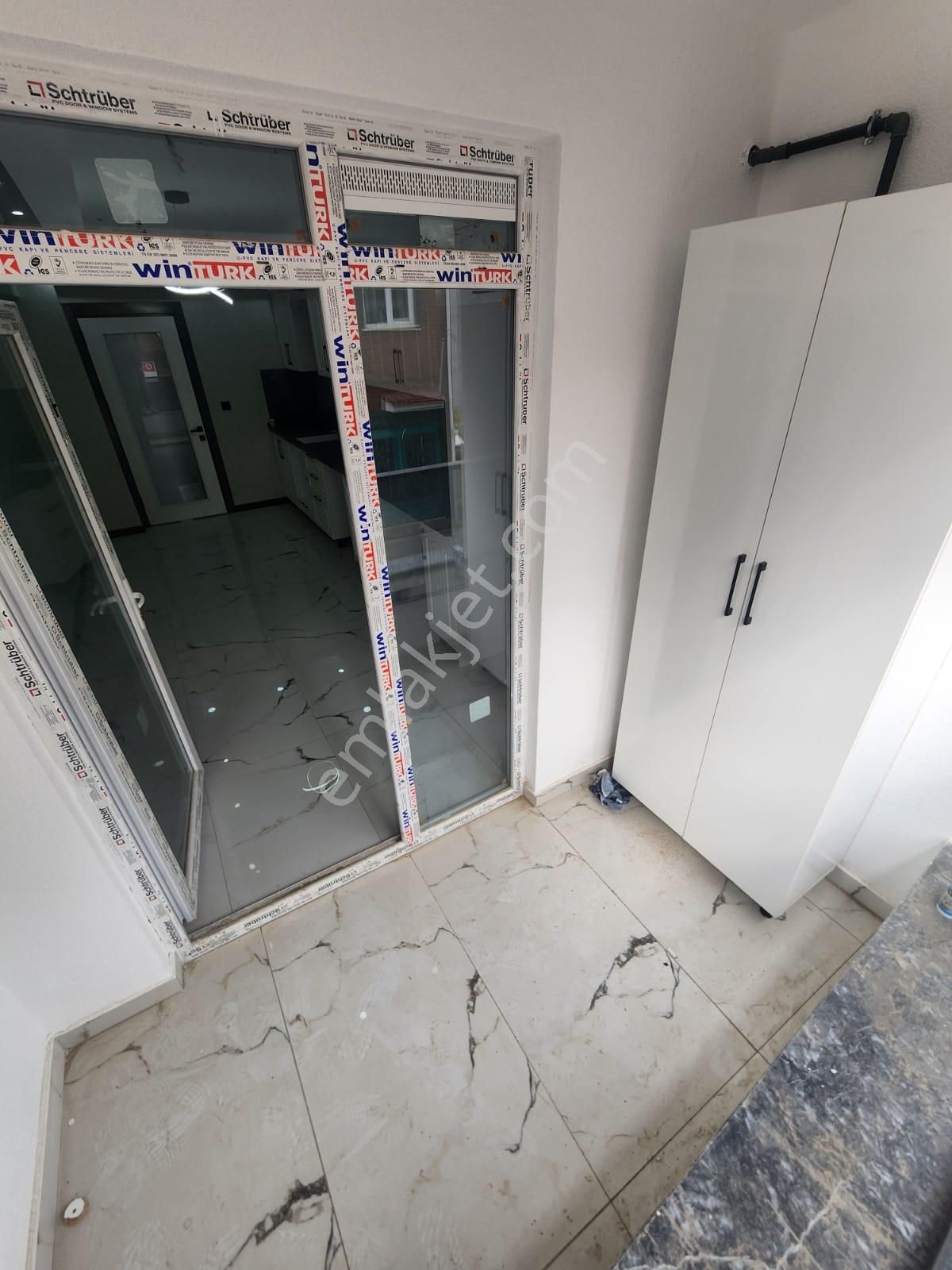 🌅🏠 Merkezi Konumda • Çift Balkonlu • Ferah Ve Konforlu • 3+1 Aile Dairesi! 🏠🌅 (d187) - Görsel 1