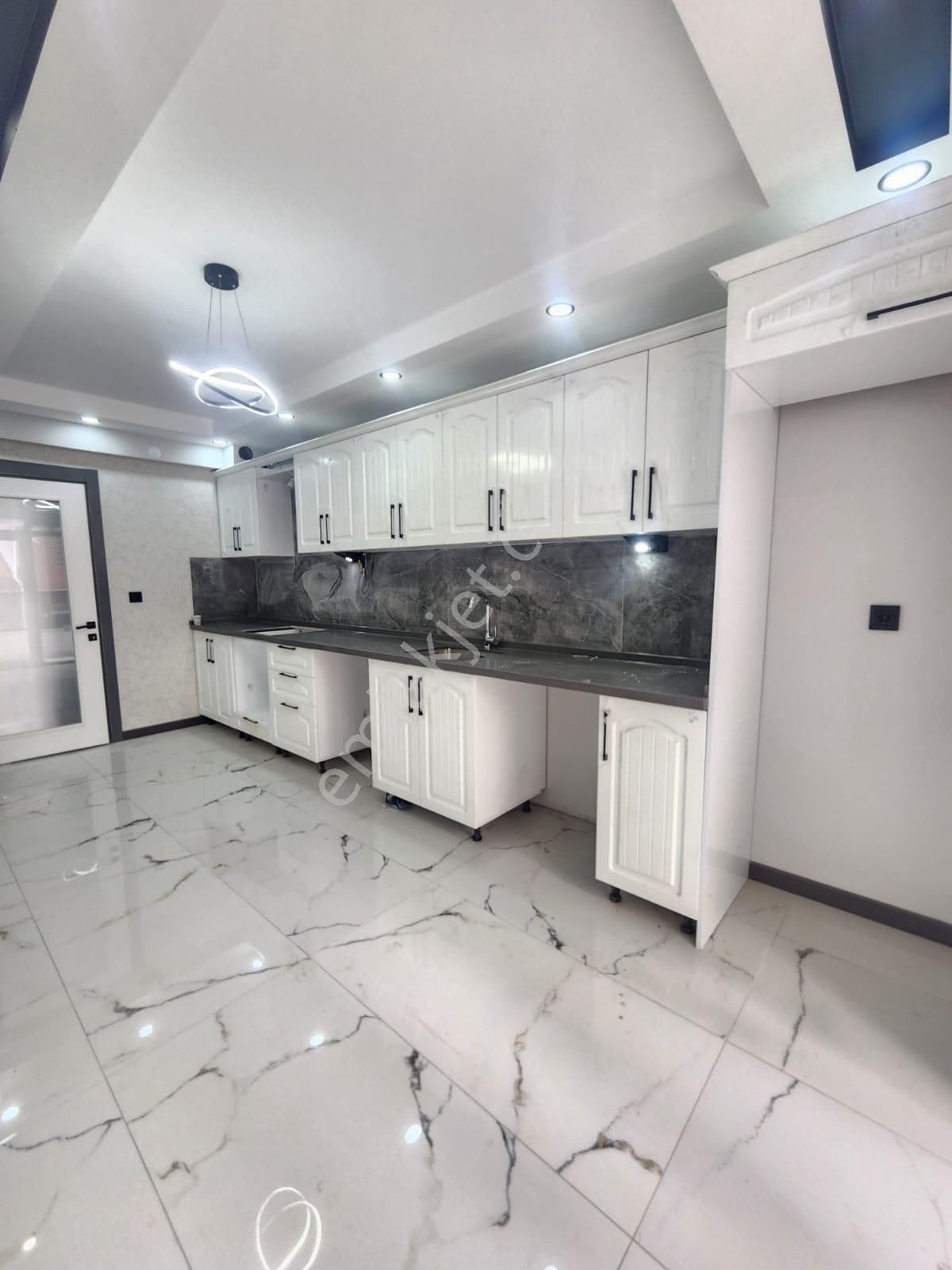 🌅🏠 Merkezi Konumda • Çift Balkonlu • Ferah Ve Konforlu • 3+1 Aile Dairesi! 🏠🌅 (d187) - Görsel 4