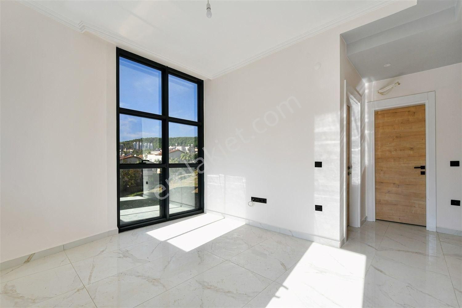 Alanya Avsallar’da Sosyal Alanlı Sitede 1+1 Satılık Daire - Görsel 3