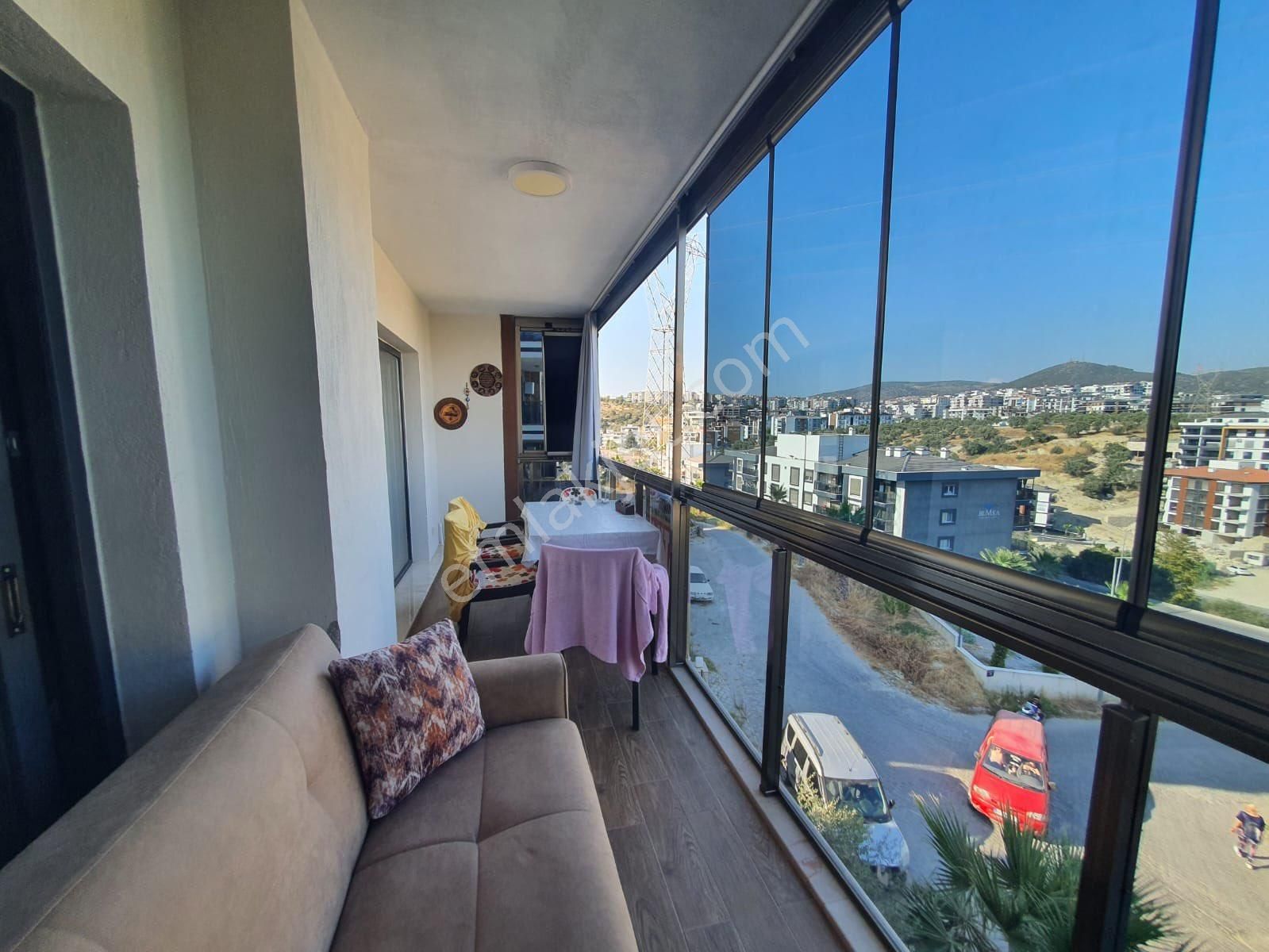 Kuşadası Değirmendere'de 3+1 Havuzlu Satılık Rezidans Daire - Görsel 25