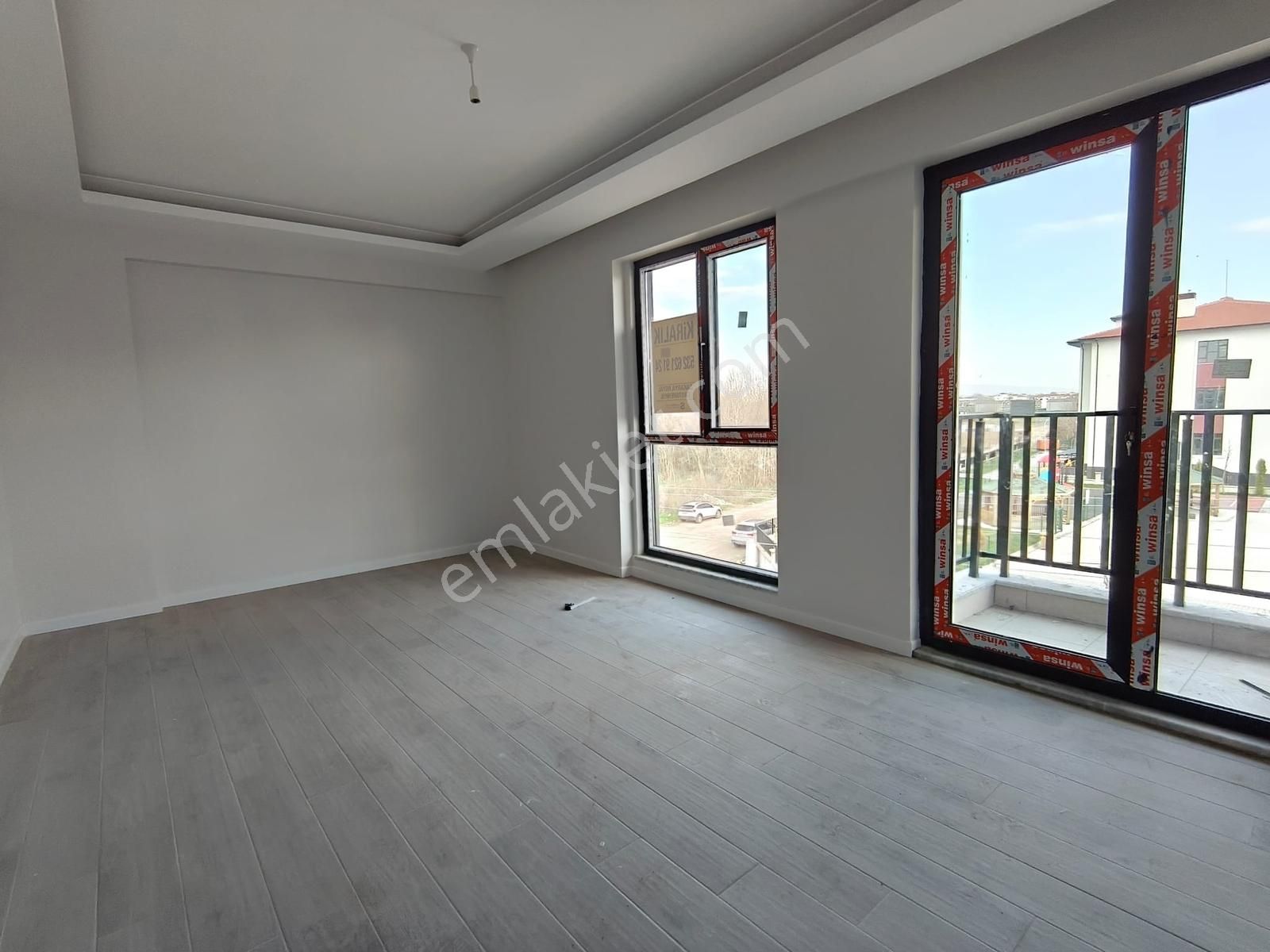 Sakarya Royal Gayrimenkul'den Çarşı Merkez'e Yakın Kiralık Daire - Görsel 28