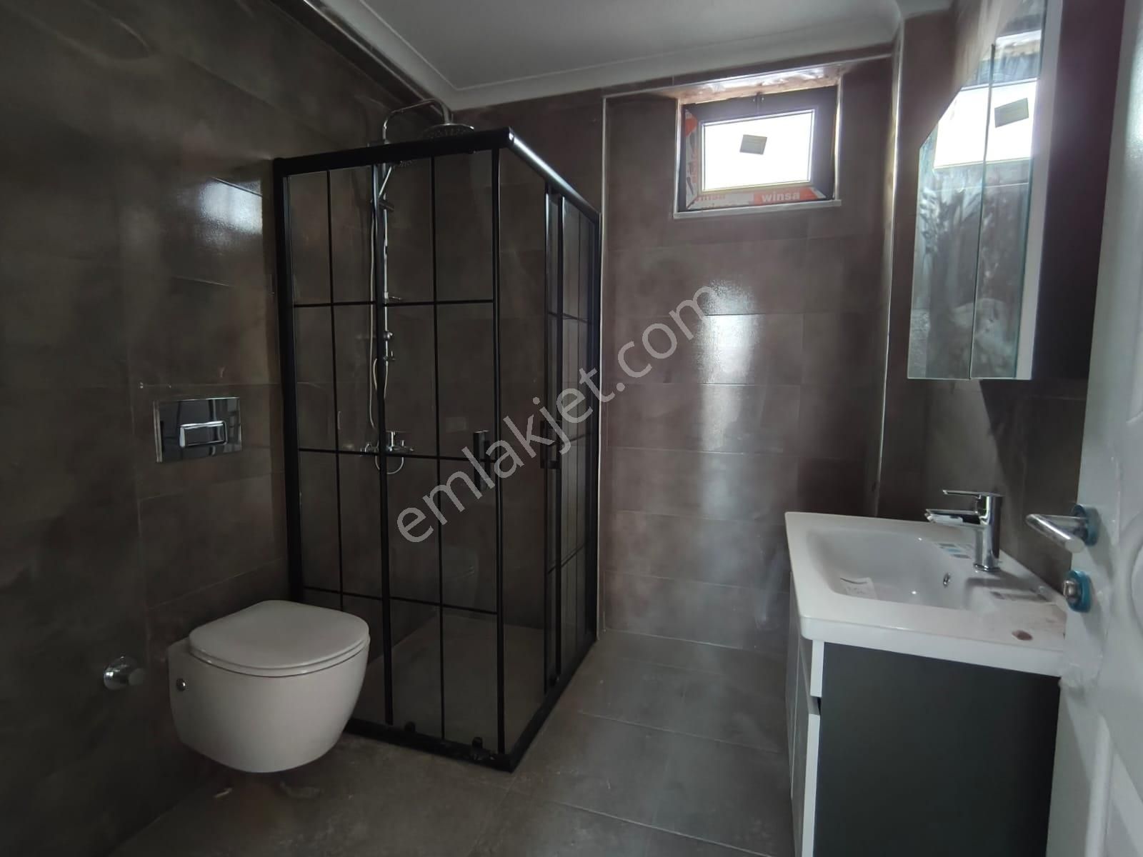 Sakarya Royal Gayrimenkul'den Çarşı Merkez'e Yakın Kiralık Daire - Görsel 33
