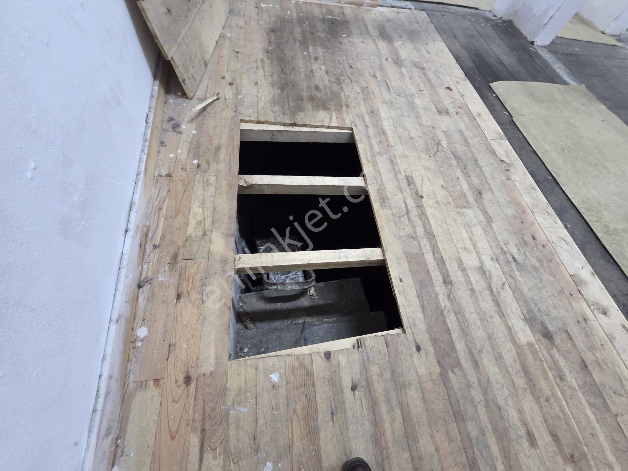 Uzun Sokak'da 90 M2 Kiralık Ofis/depo - Görsel 14