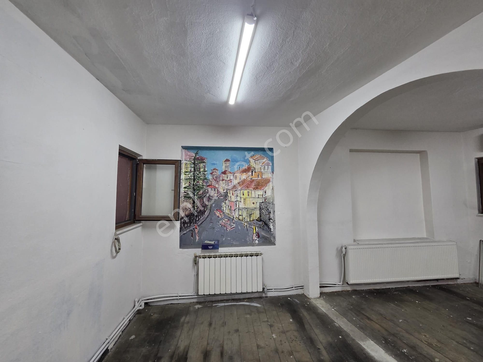 Uzun Sokak'da 90 M2 Kiralık Ofis/depo - Görsel 8