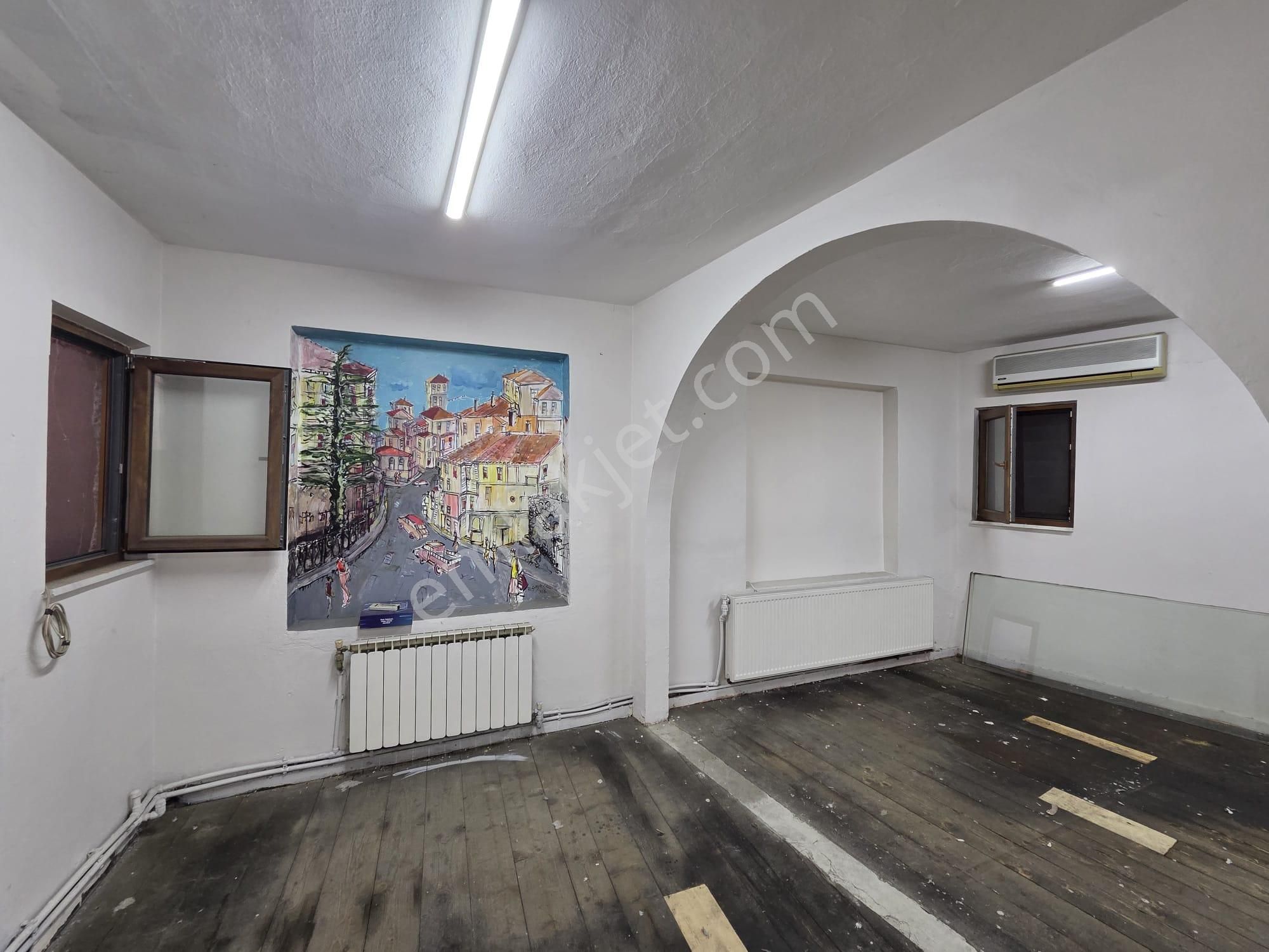 Uzun Sokak'da 90 M2 Kiralık Ofis/depo - Görsel 7