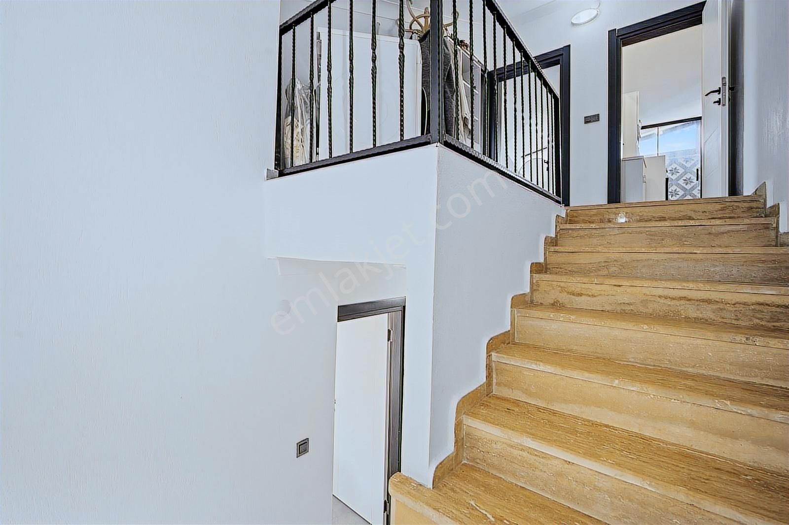 Eski Datça Merkezinde 3+1 Krediye Uygun Çatı Dubleksi - Görsel 7