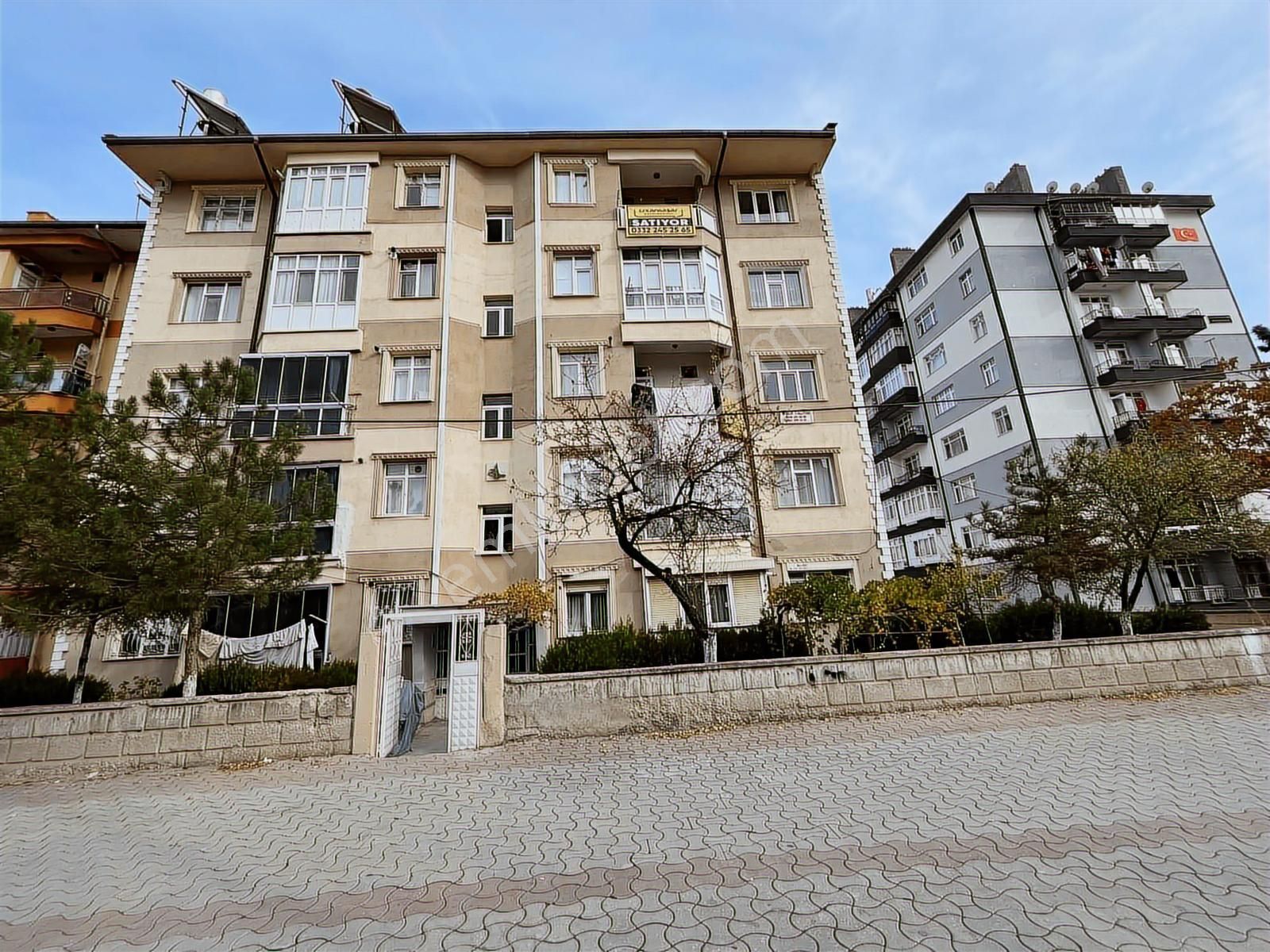 Binkonutlar Mah.cadde Üzeri Değerli Konum Yatırımlık 3+1 Daire - Görsel 3