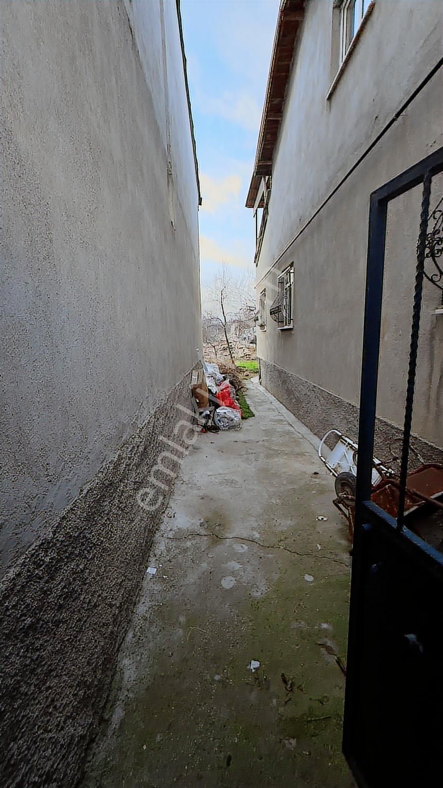 Meram Kovanağzı Mh. 1.5 Katlı Satılık Müstakil Ev - Görsel 3