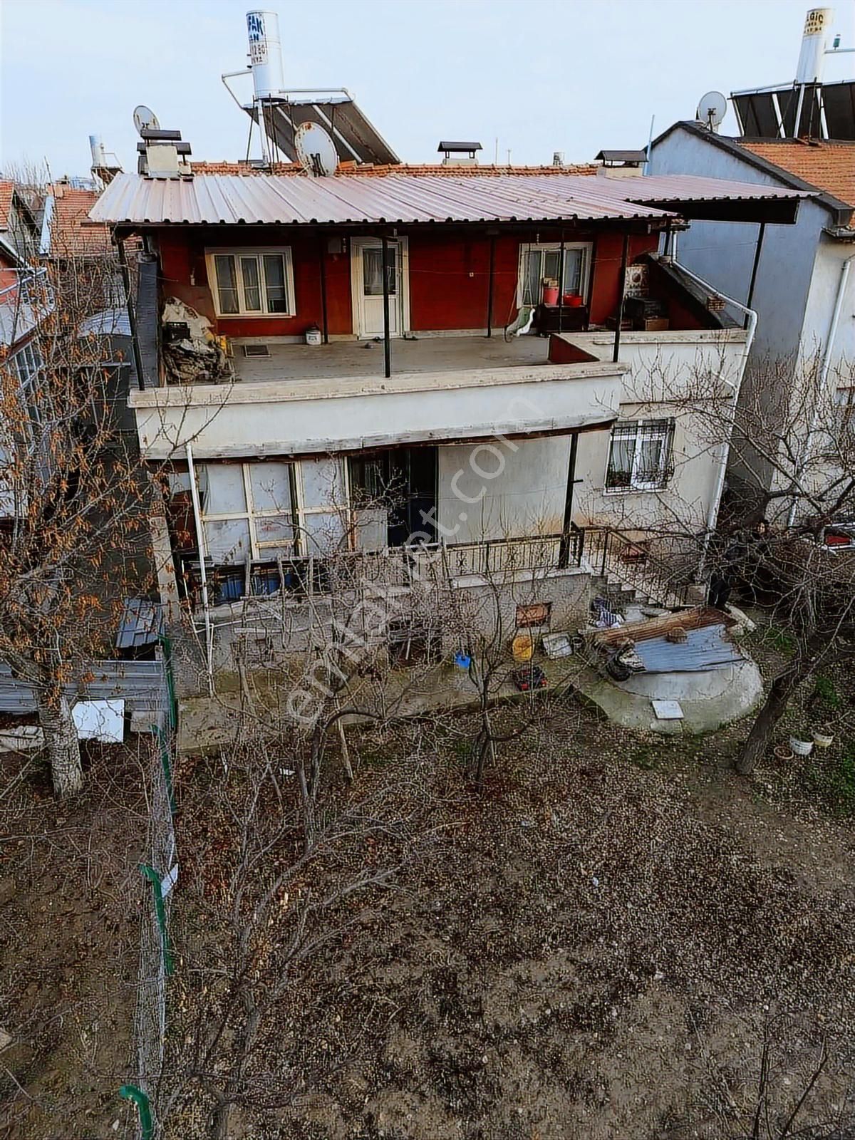 Meram Kovanağzı Mh. 1.5 Katlı Satılık Müstakil Ev