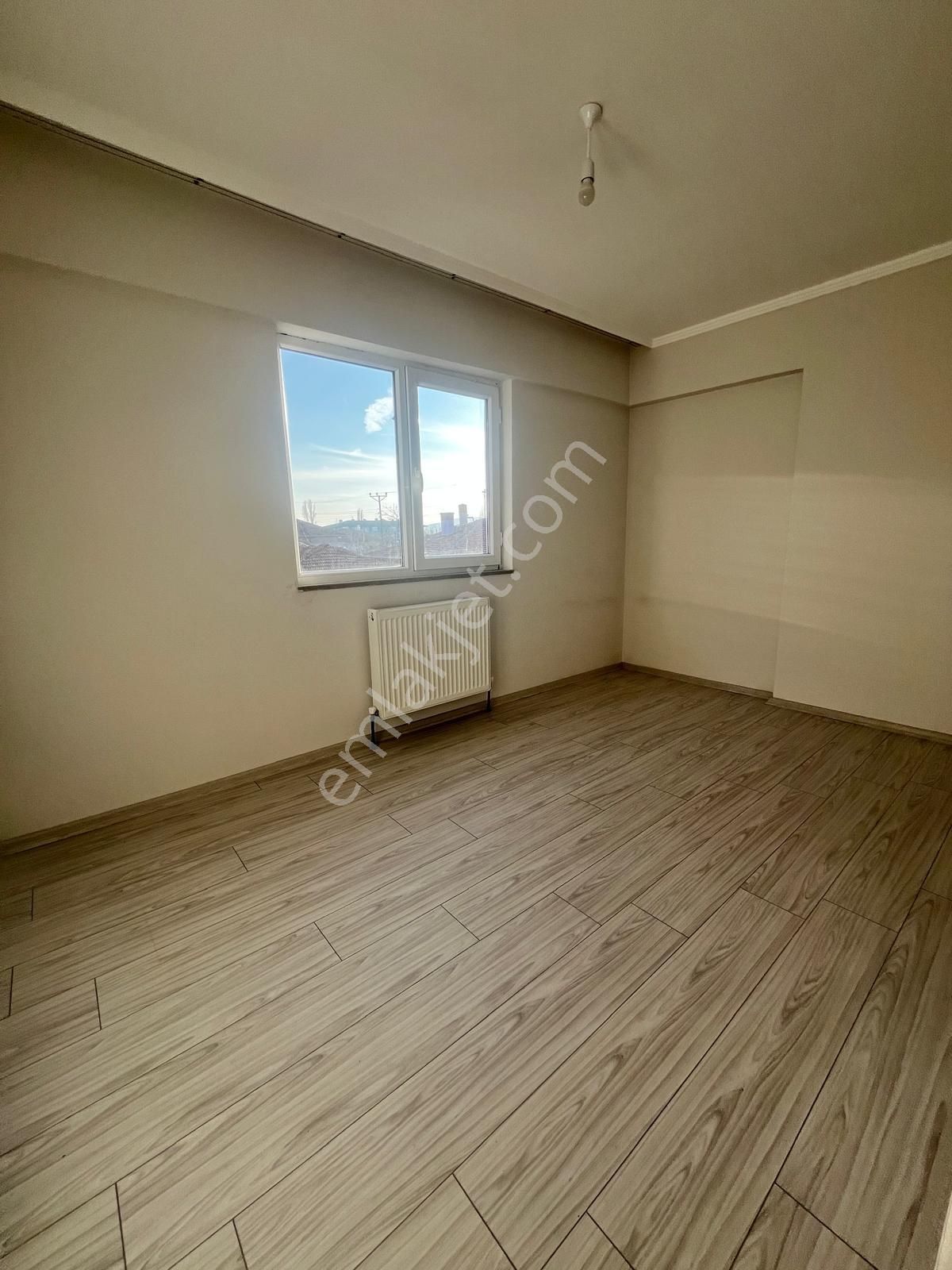 Dumlupınar Mahallesi'nde Üniversiteye Yakın Kiralık Daire - Görsel 30