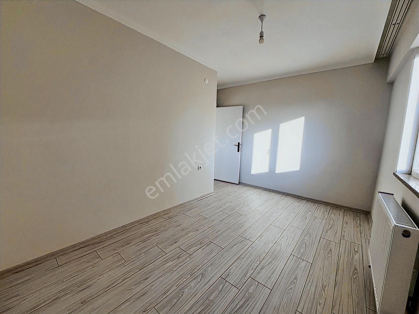 Dumlupınar Mahallesi'nde Üniversiteye Yakın Kiralık Daire - Görsel 34
