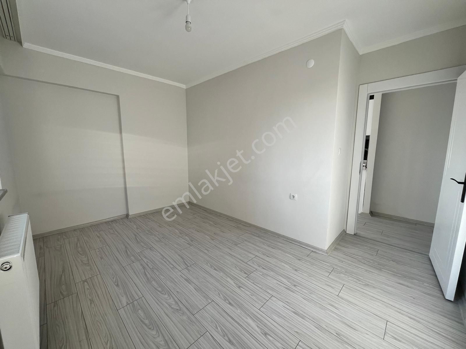 Dumlupınar Mahallesi'nde Üniversiteye Yakın Kiralık Daire - Görsel 18